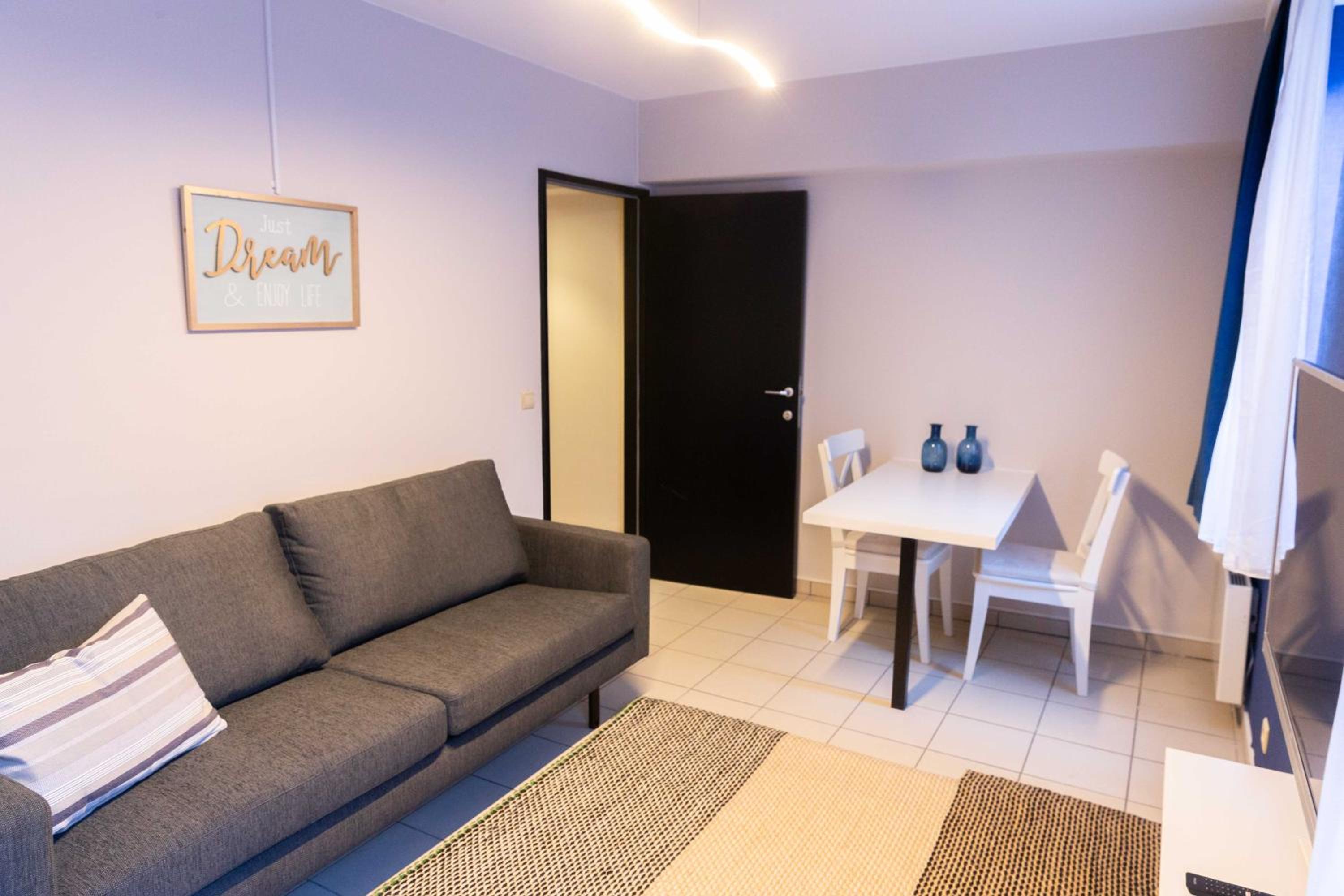 Apartment photo 3