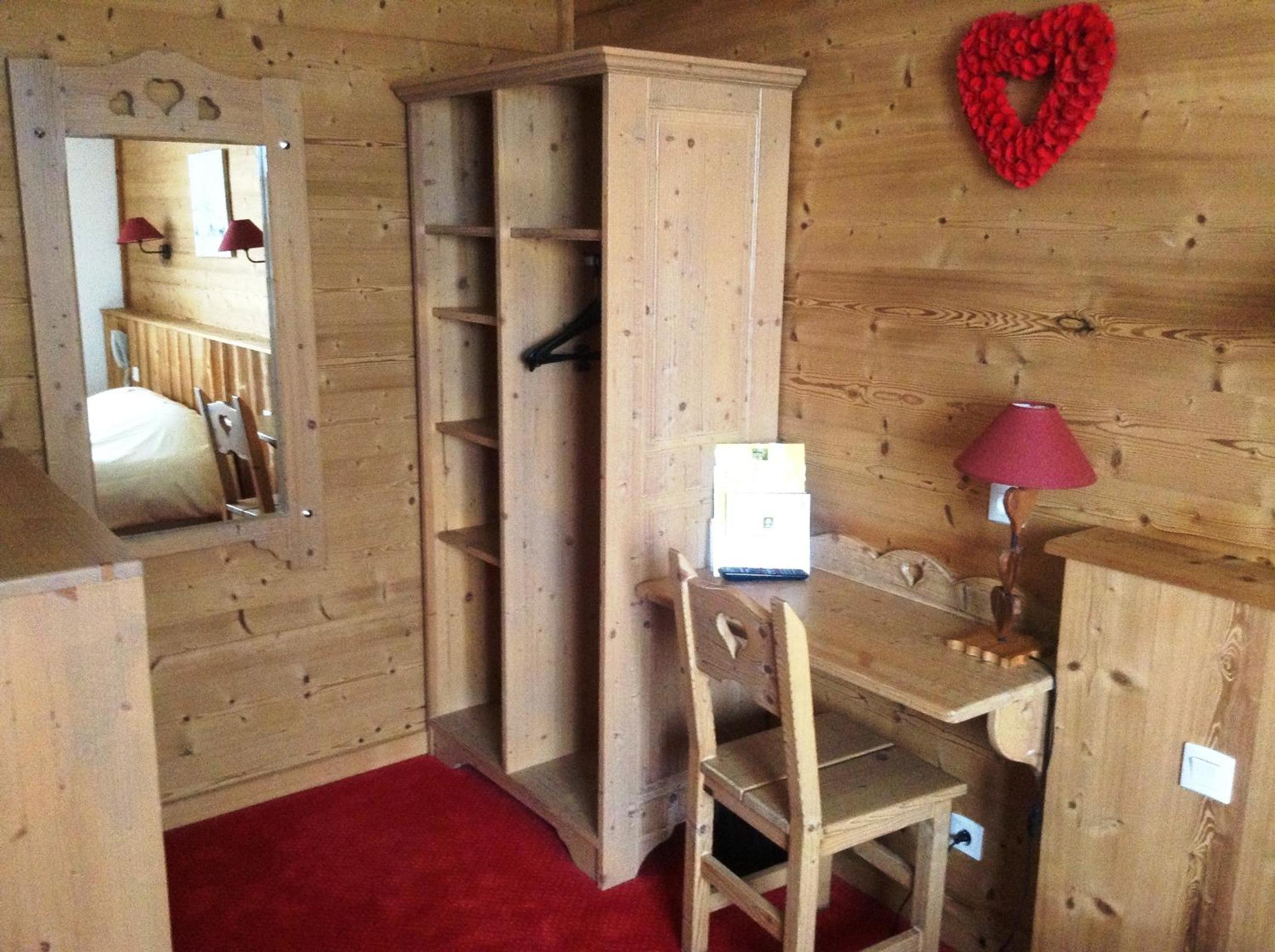 Twin Room - Photo 1