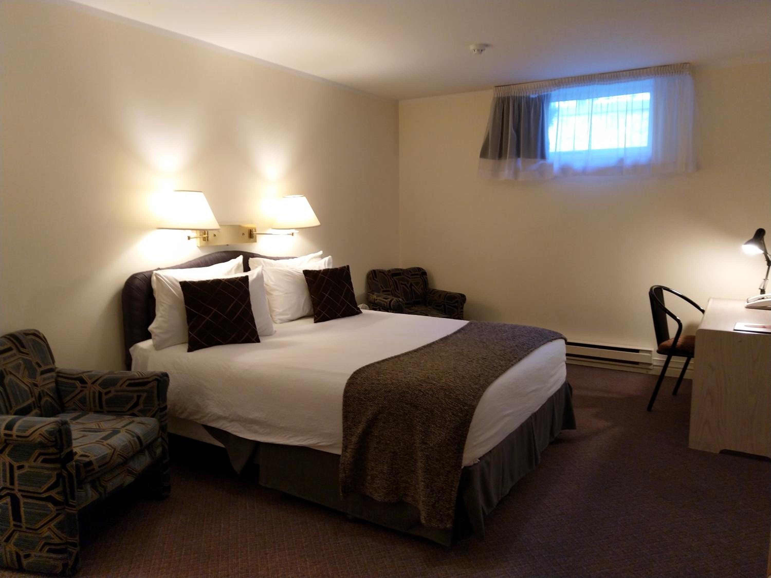 Budget Double Room photo 1