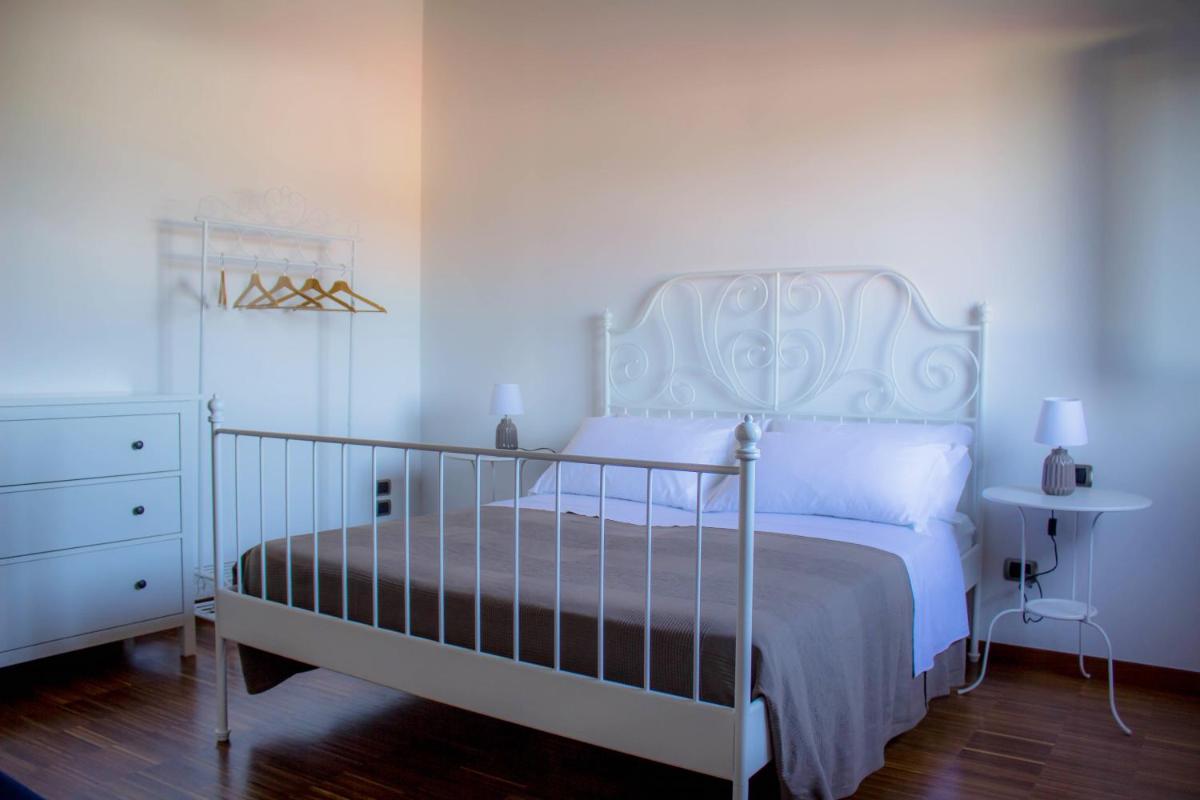 Deluxe Double Room (2 Adults + 1 Child) photo 2