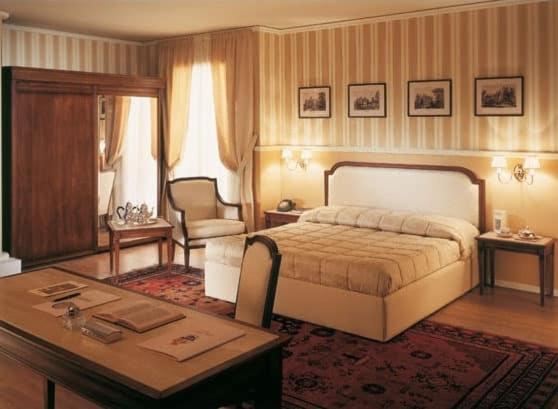 Suite - Photo 1