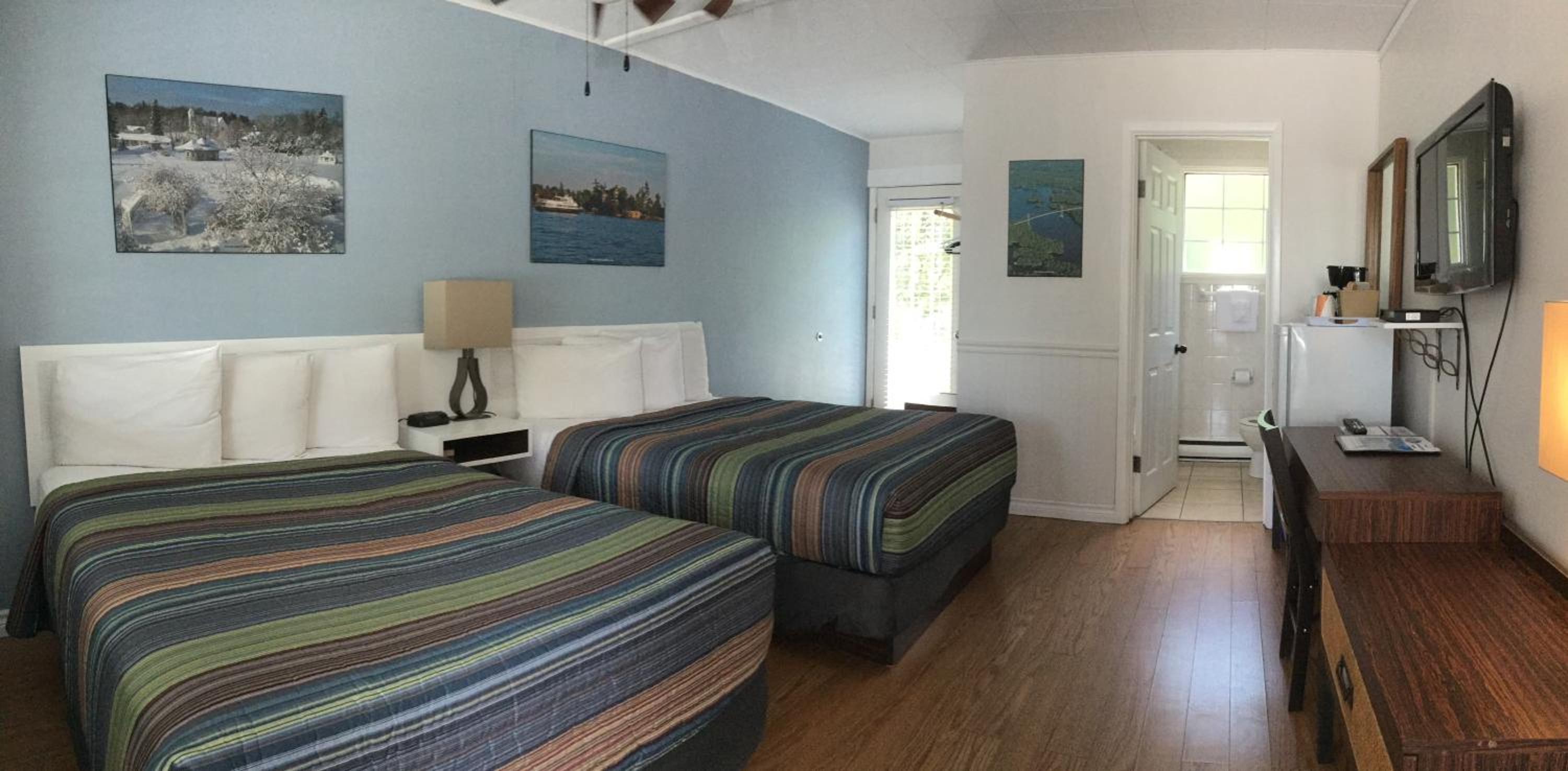 Double Room with Two Double Beds - Photo 4