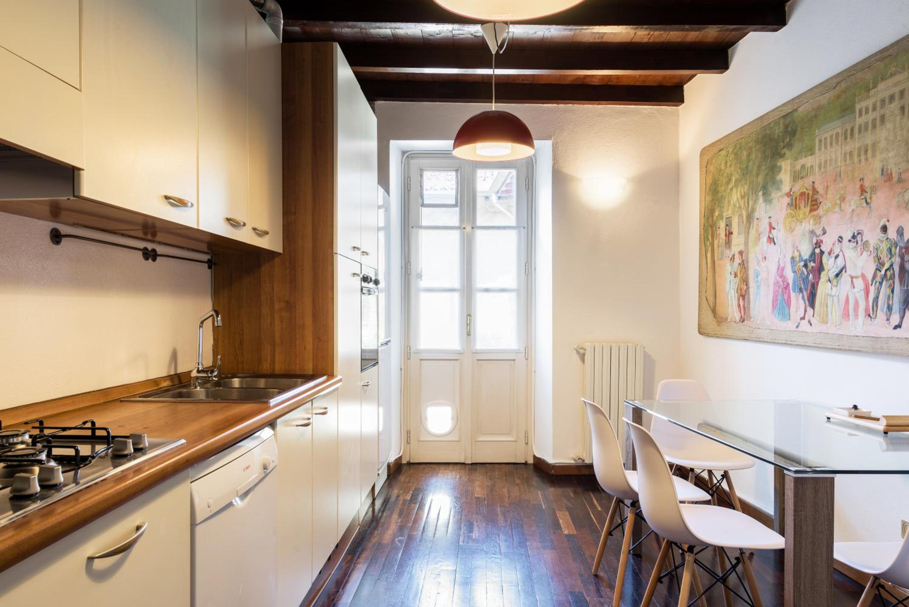Apartment - Photo 32