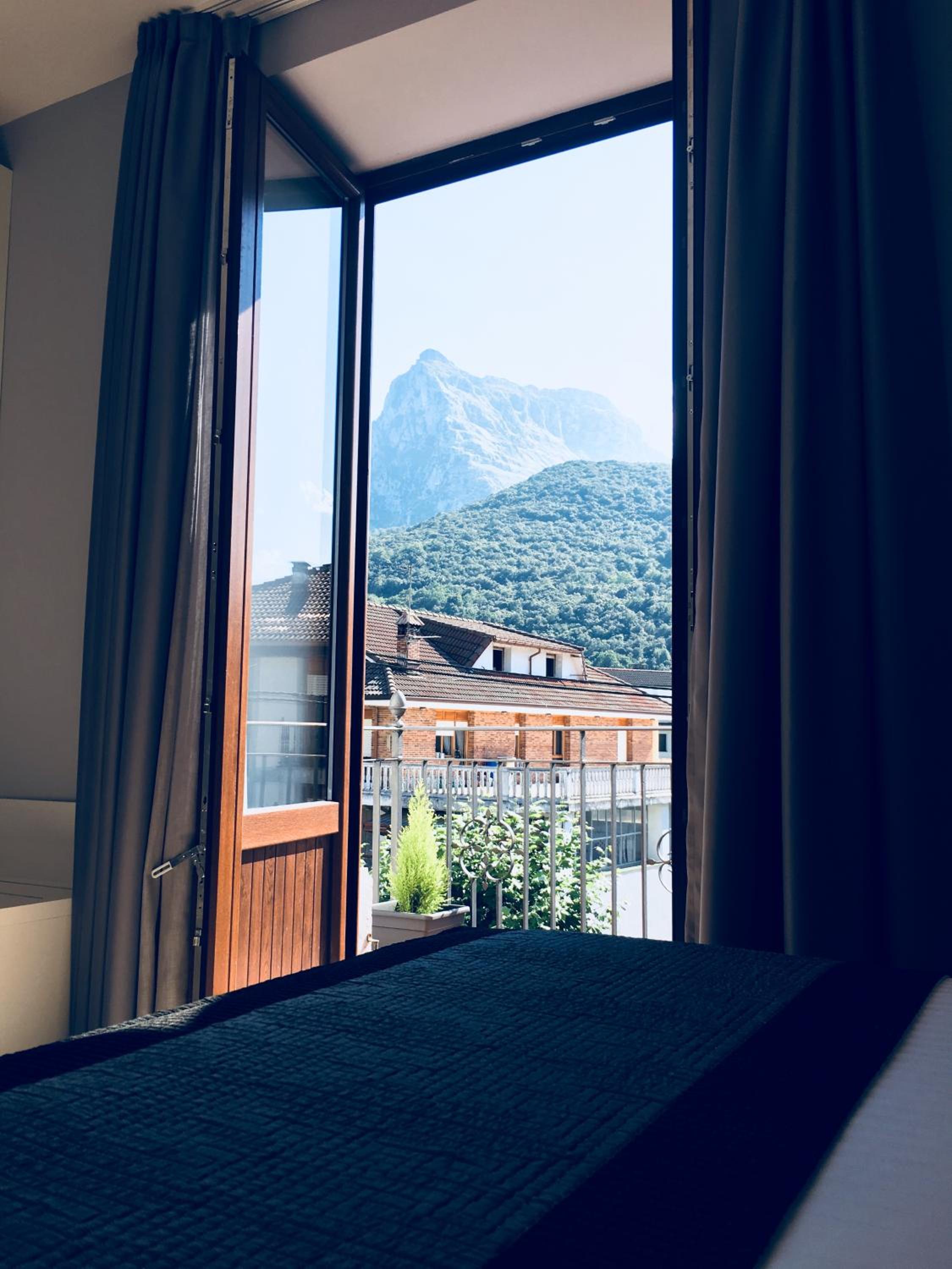 King Room with Balcony photo 2