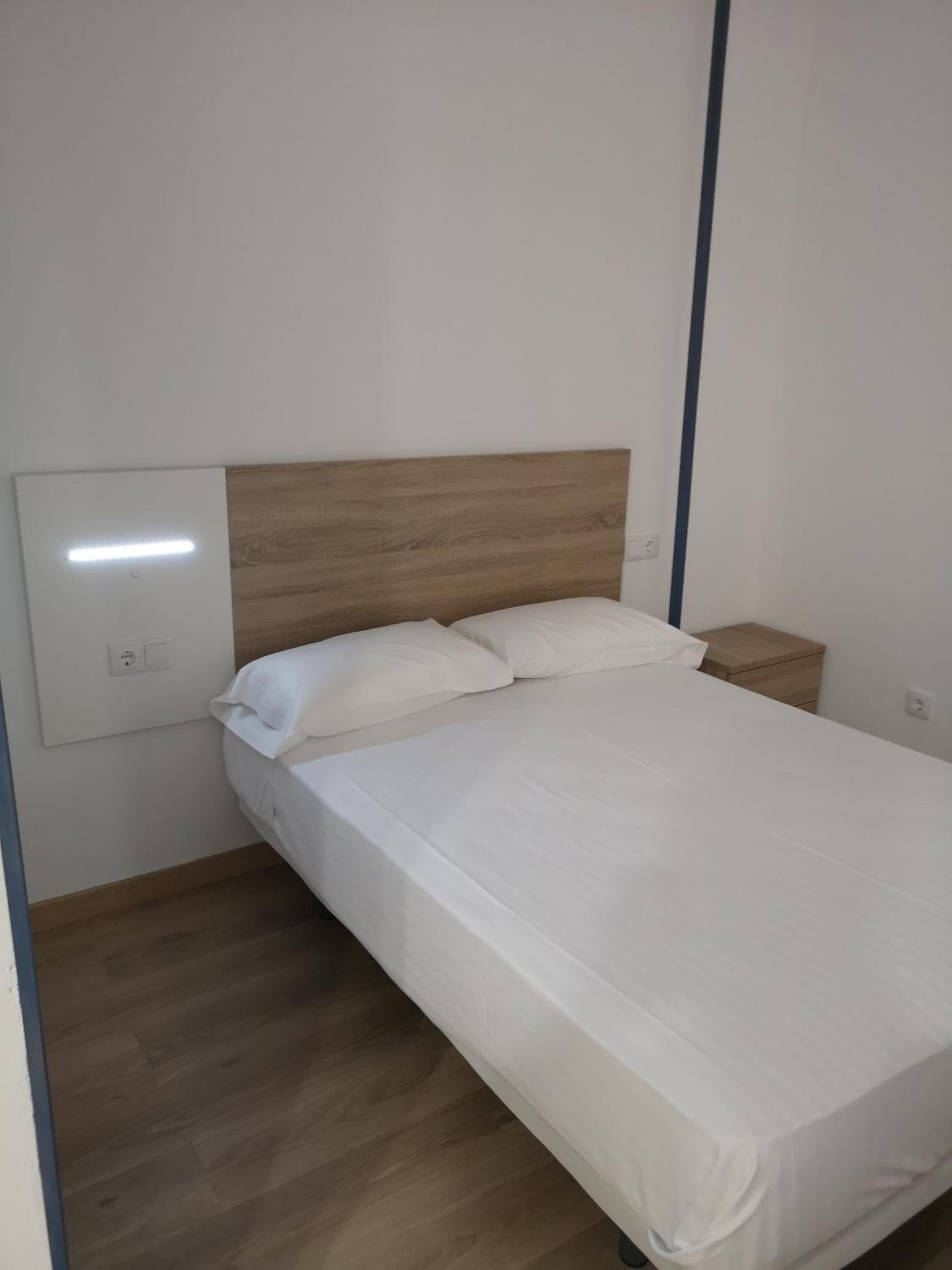 Apartment - Split Level - Photo 3