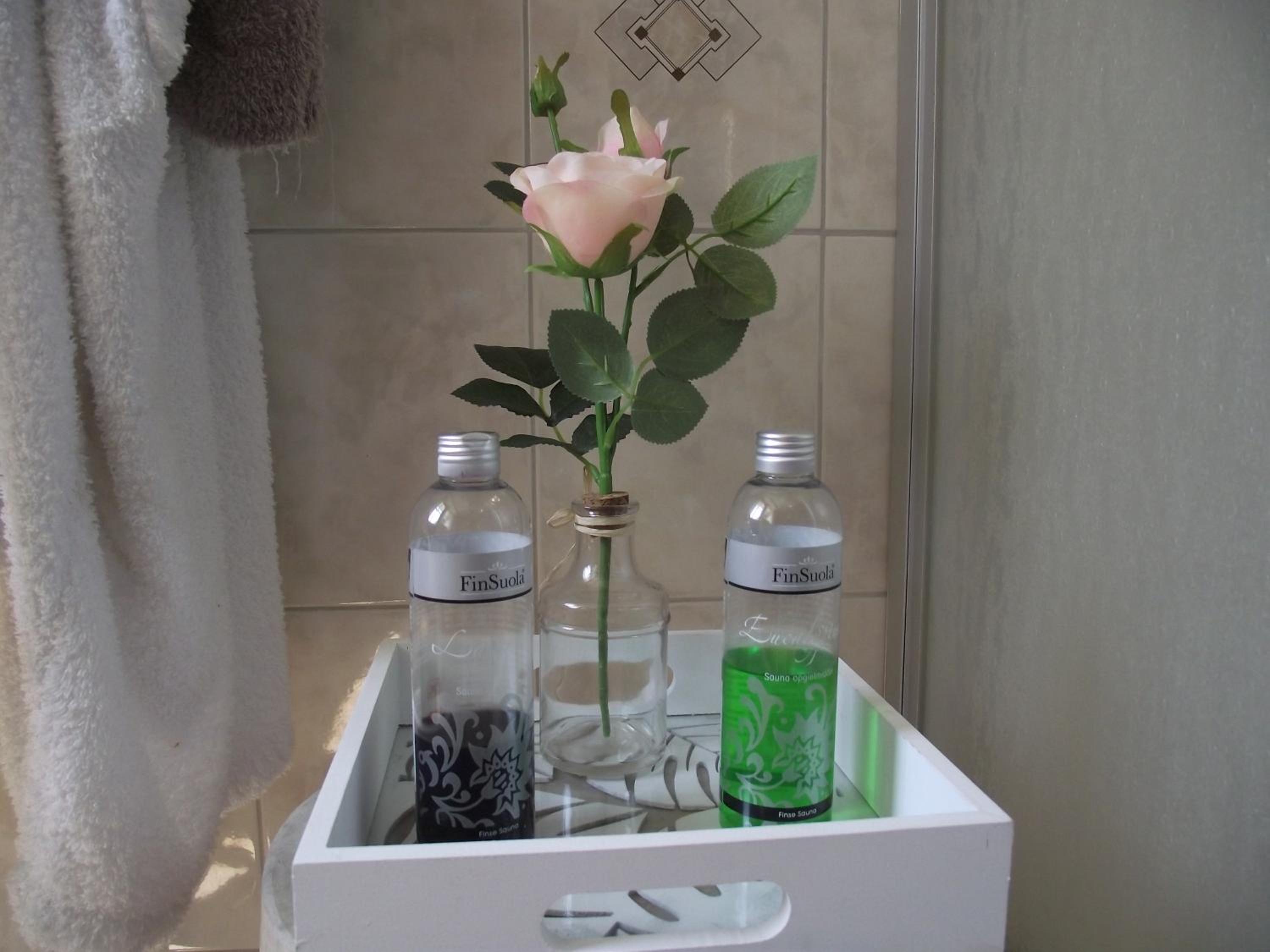 Standard Single Room with Shared Bathroom photo 2