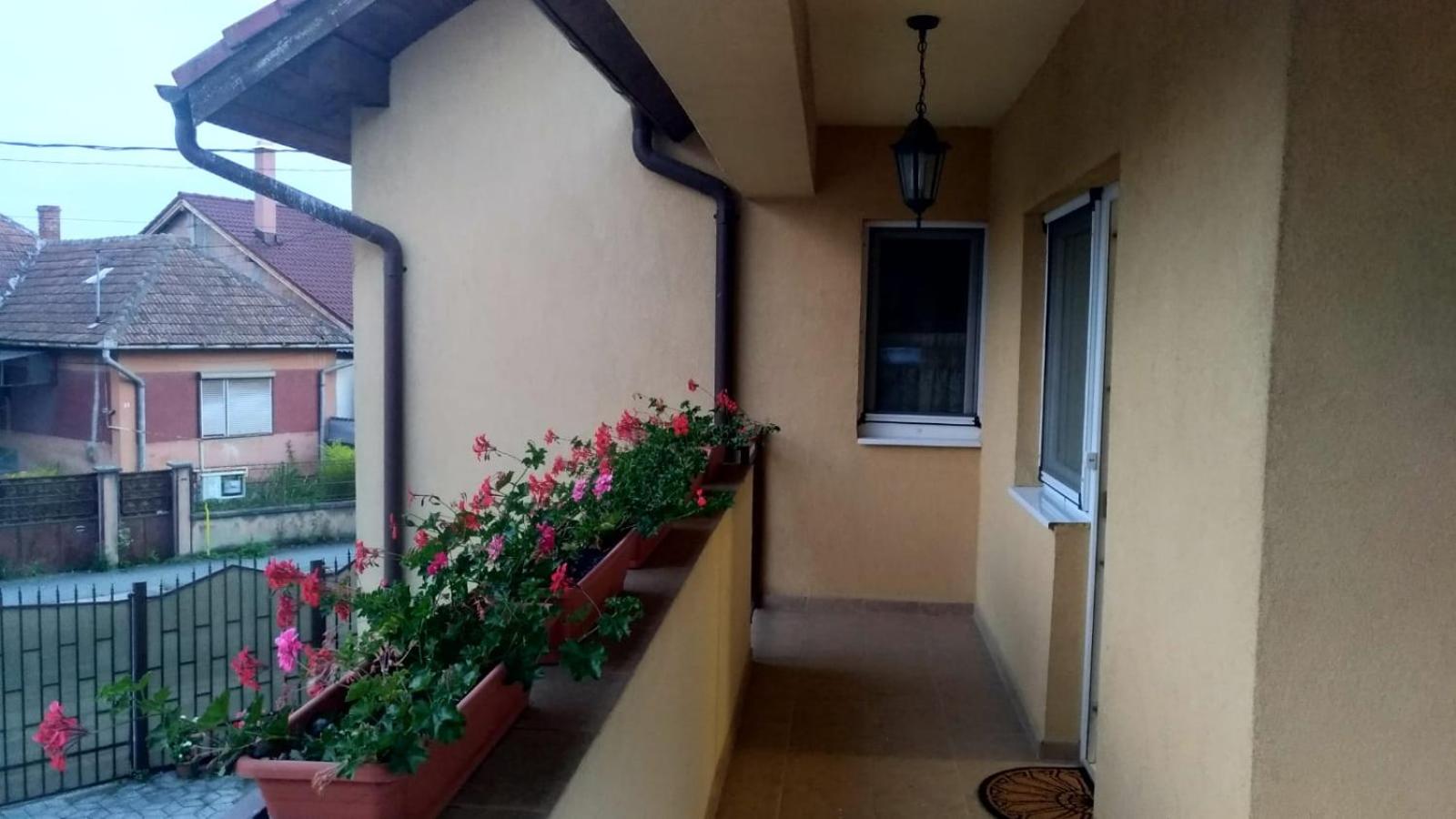 Triple Room with Balcony - Photo 7
