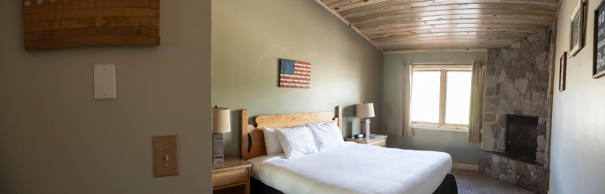 Standard King Room - Photo 3