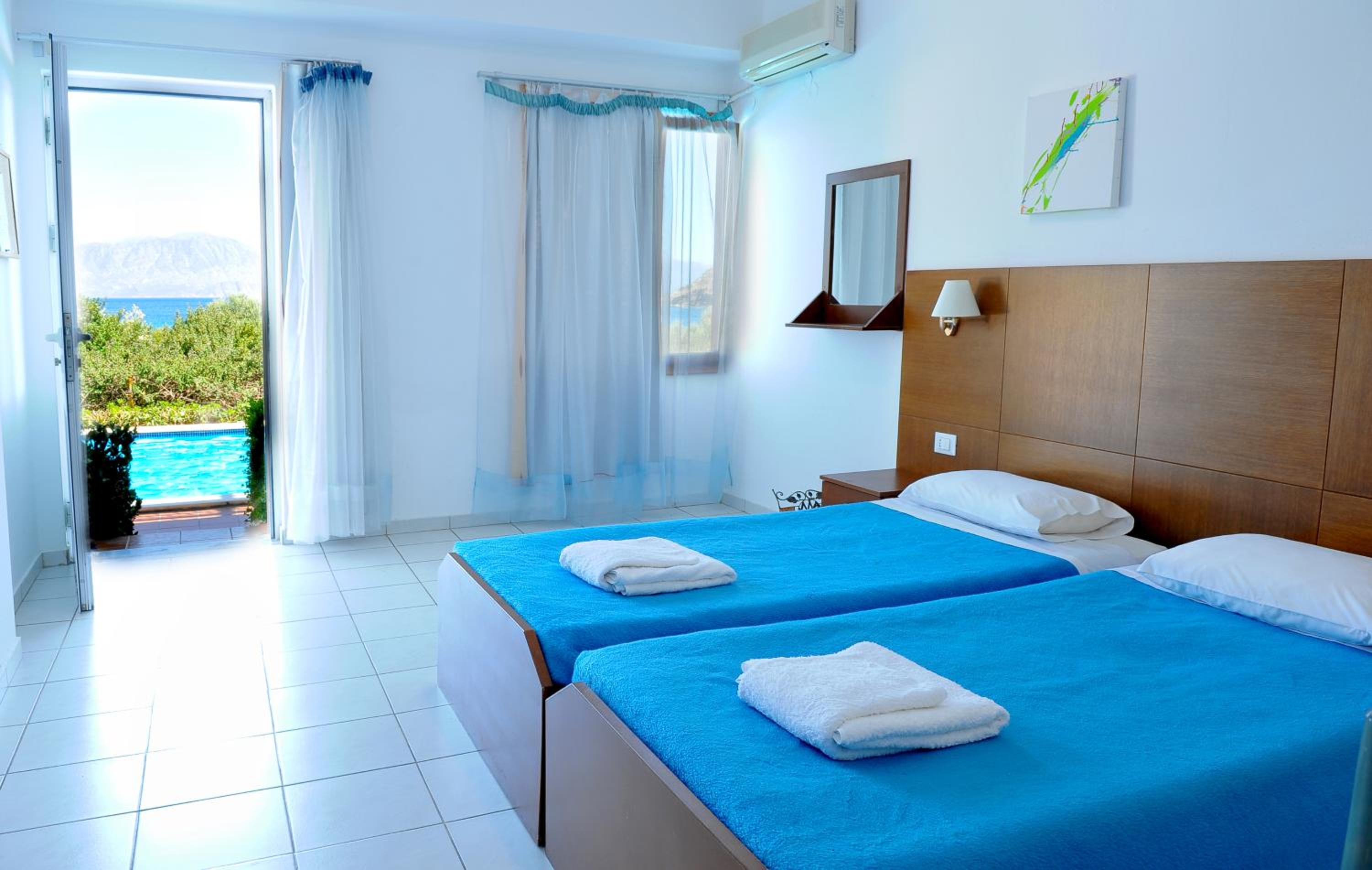 Family Apartment with Sea View photo 1