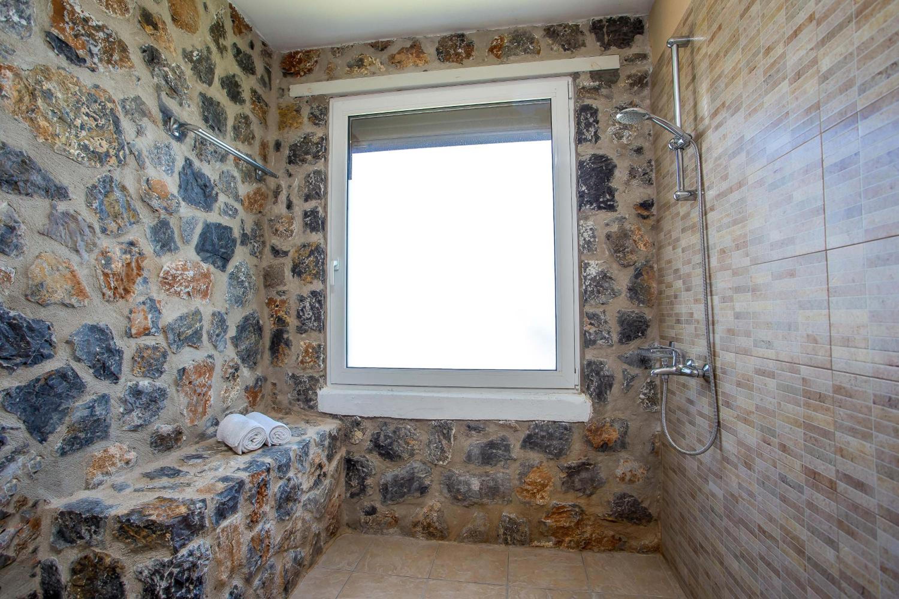 Villa photo 3
