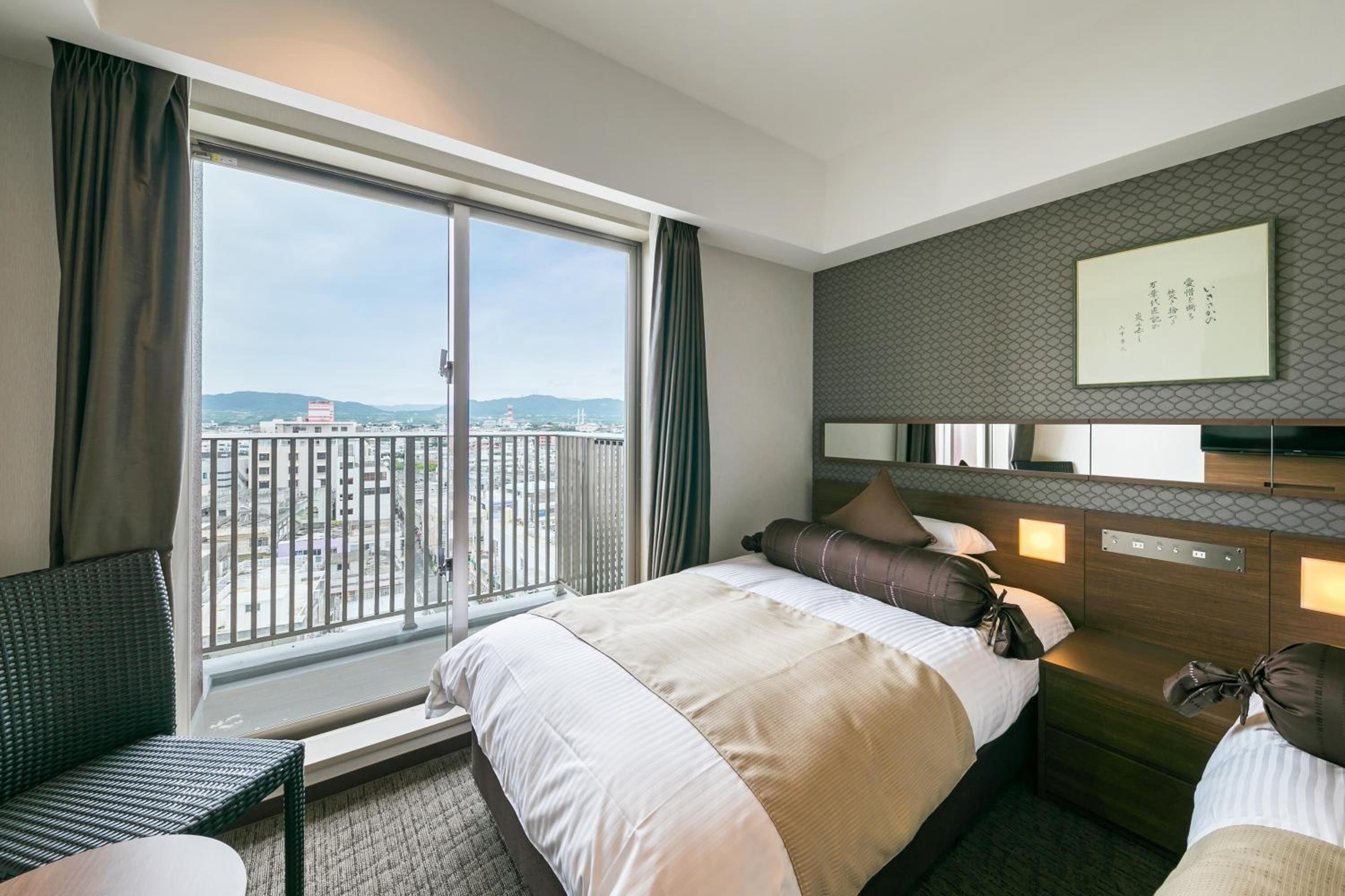 High Floor Twin Room with Balcony - Non-Smoking (Misaki Building)