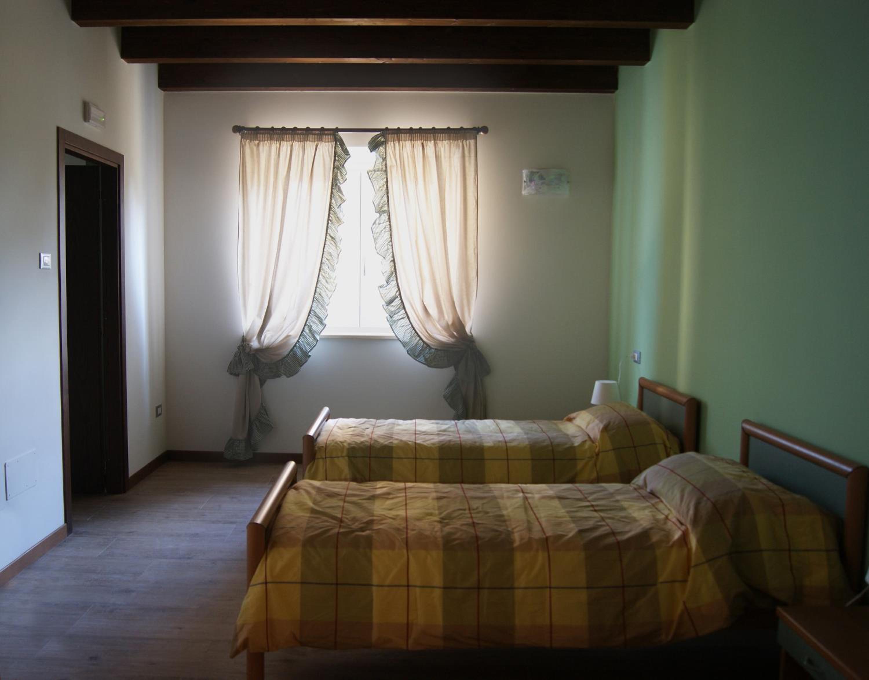 Double or Twin Room with Bathroom photo 3