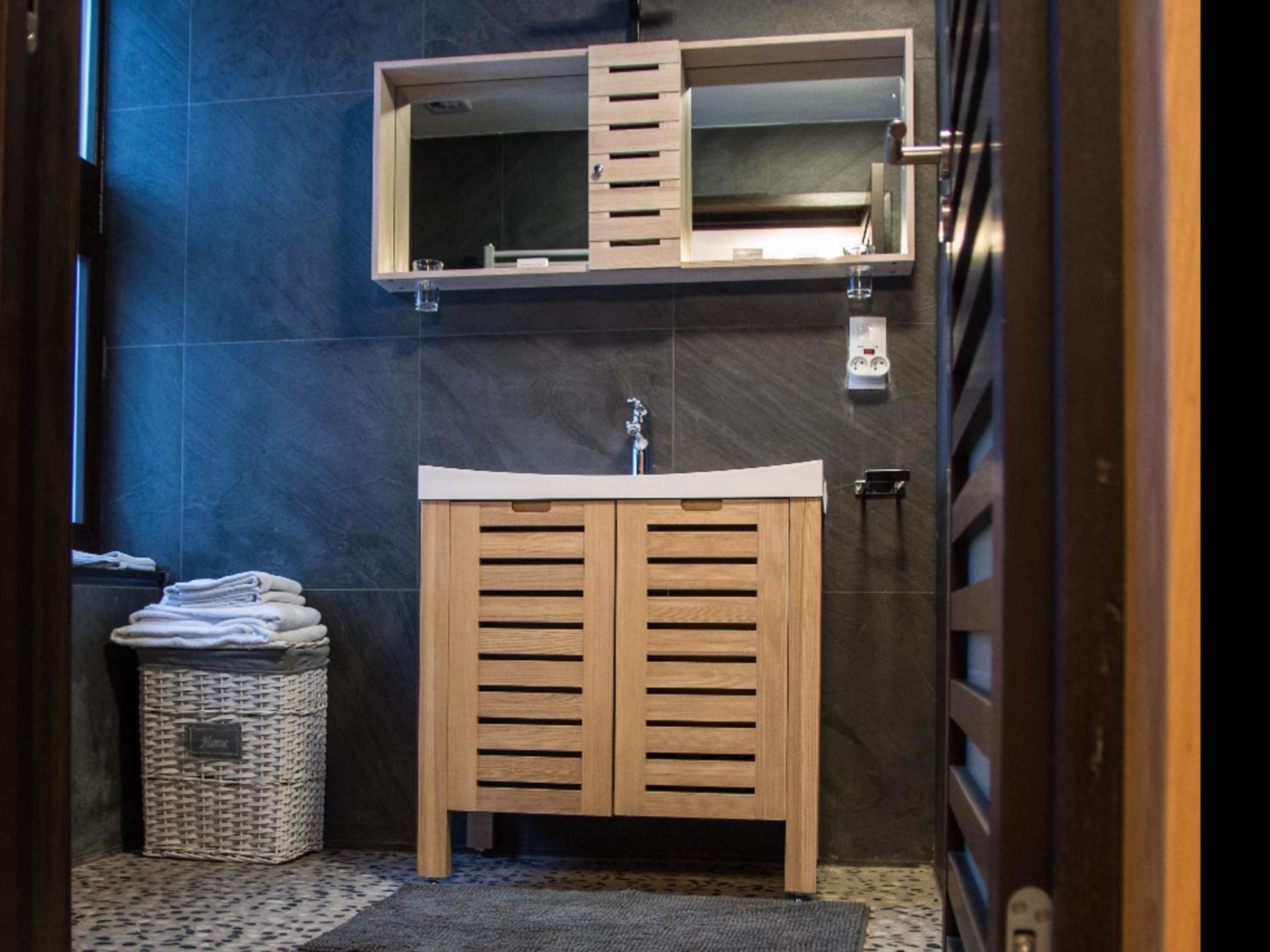 Double Room with Private Bathroom photo 2