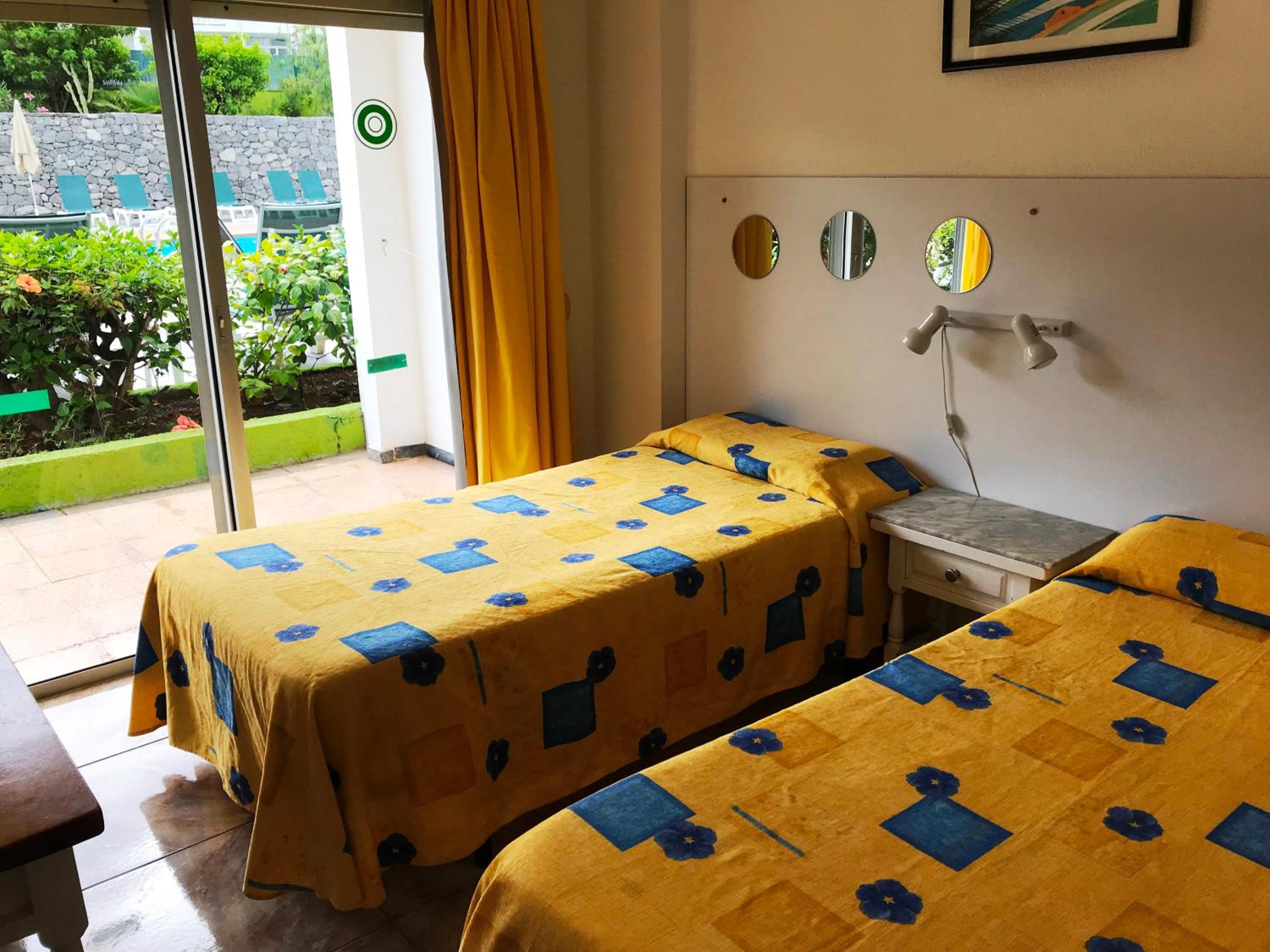 Apartment (3 Adults) photo 2