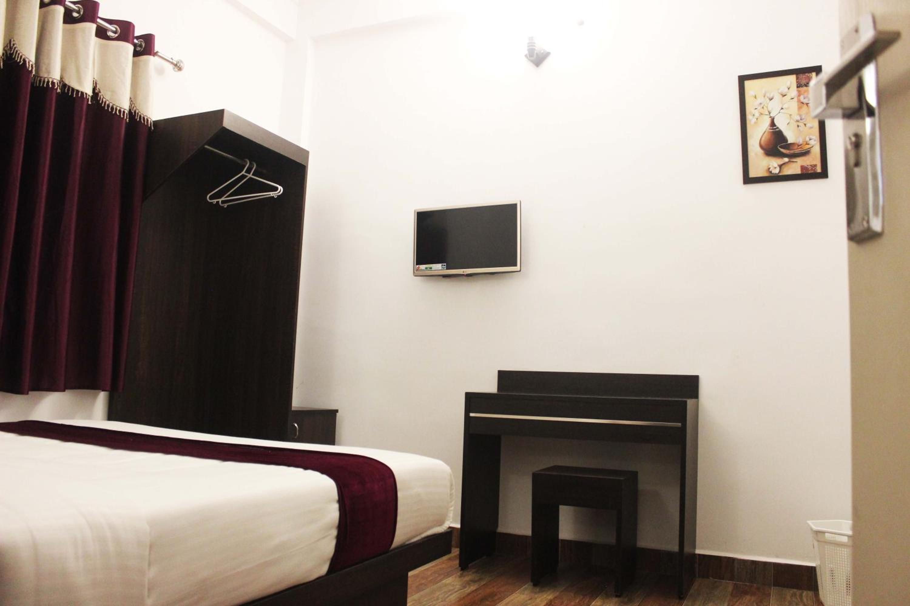 Queen Room - Photo 3