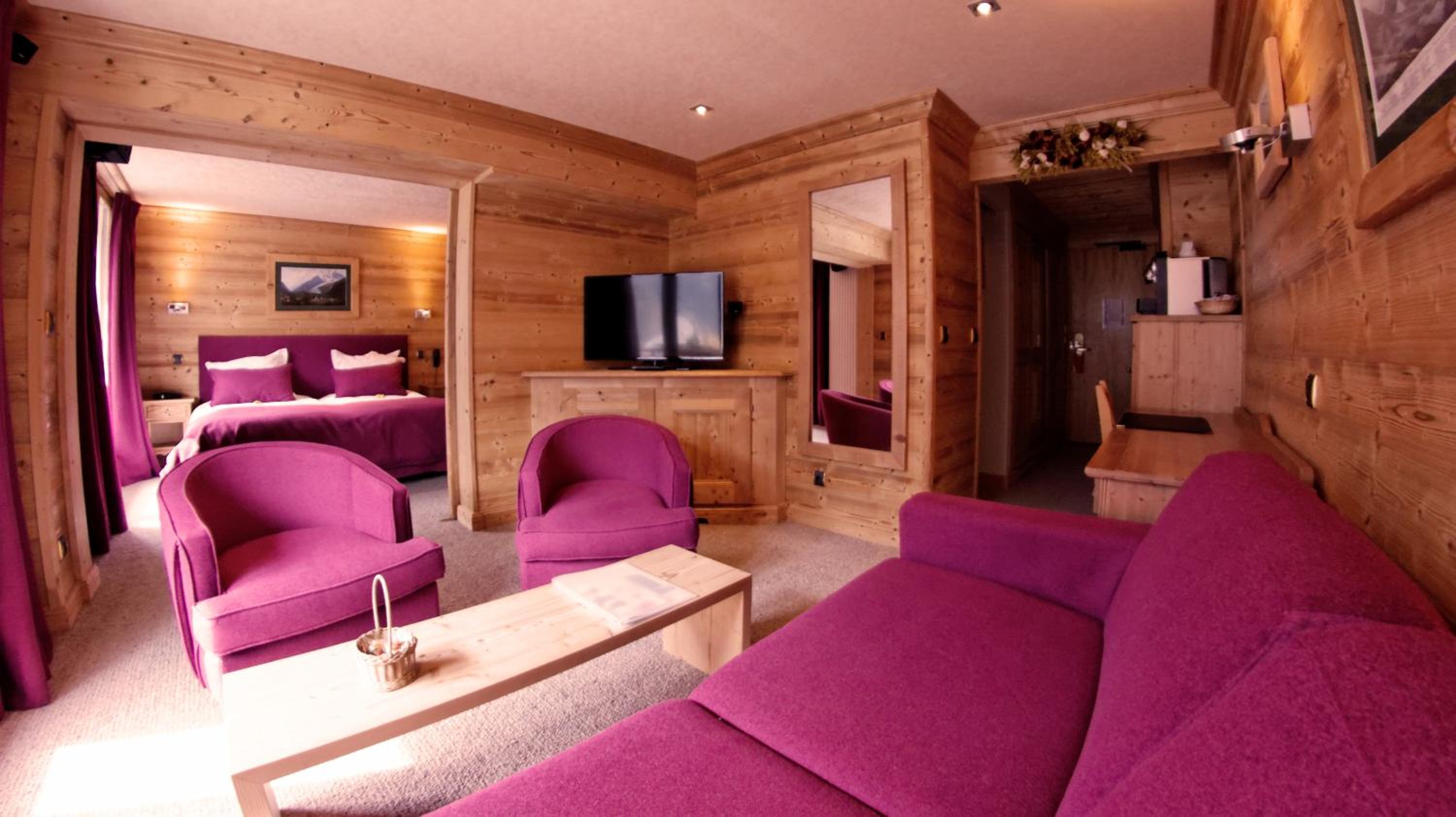 Suite- Free Spa Access - Photo 1