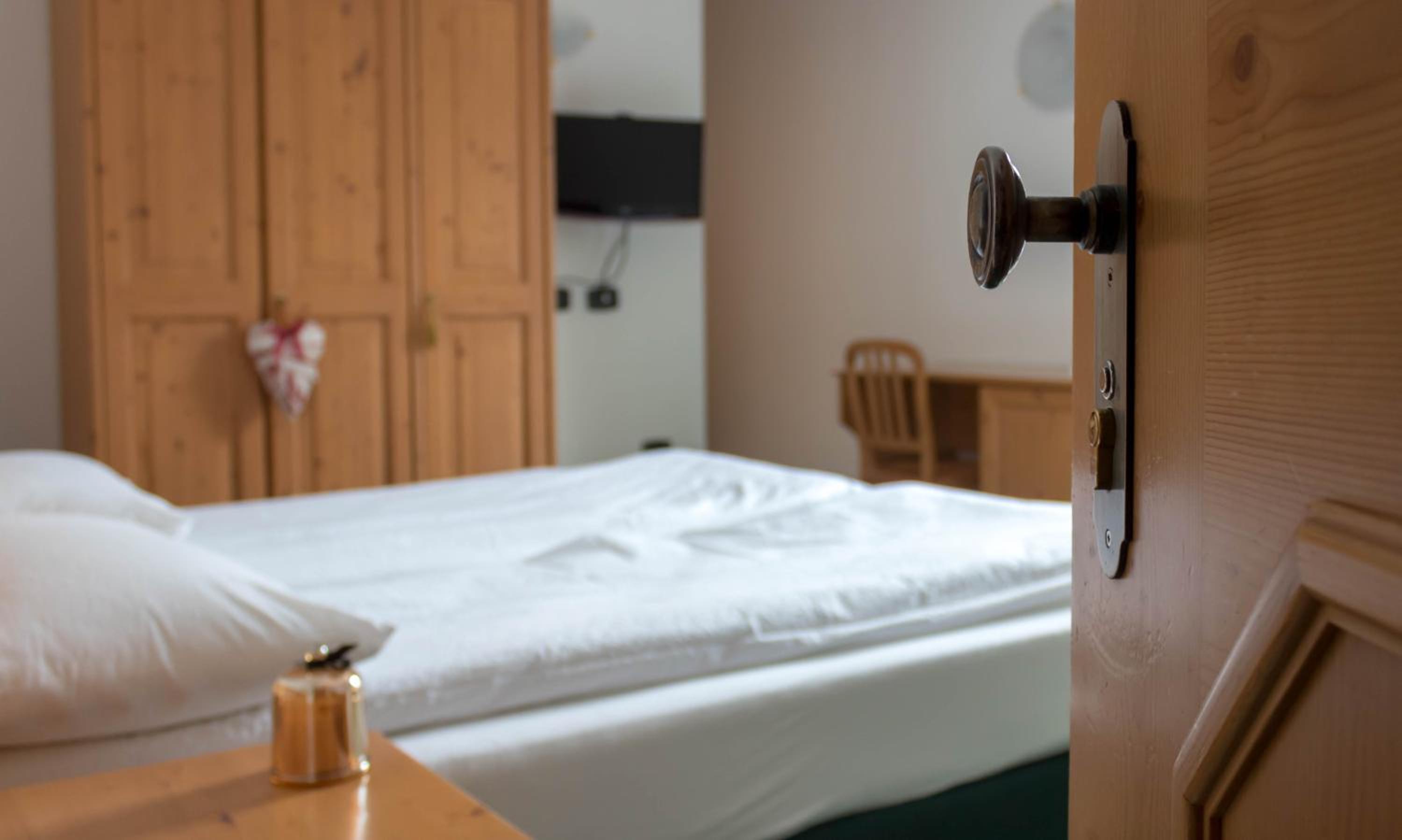 Double or Twin Room photo 3