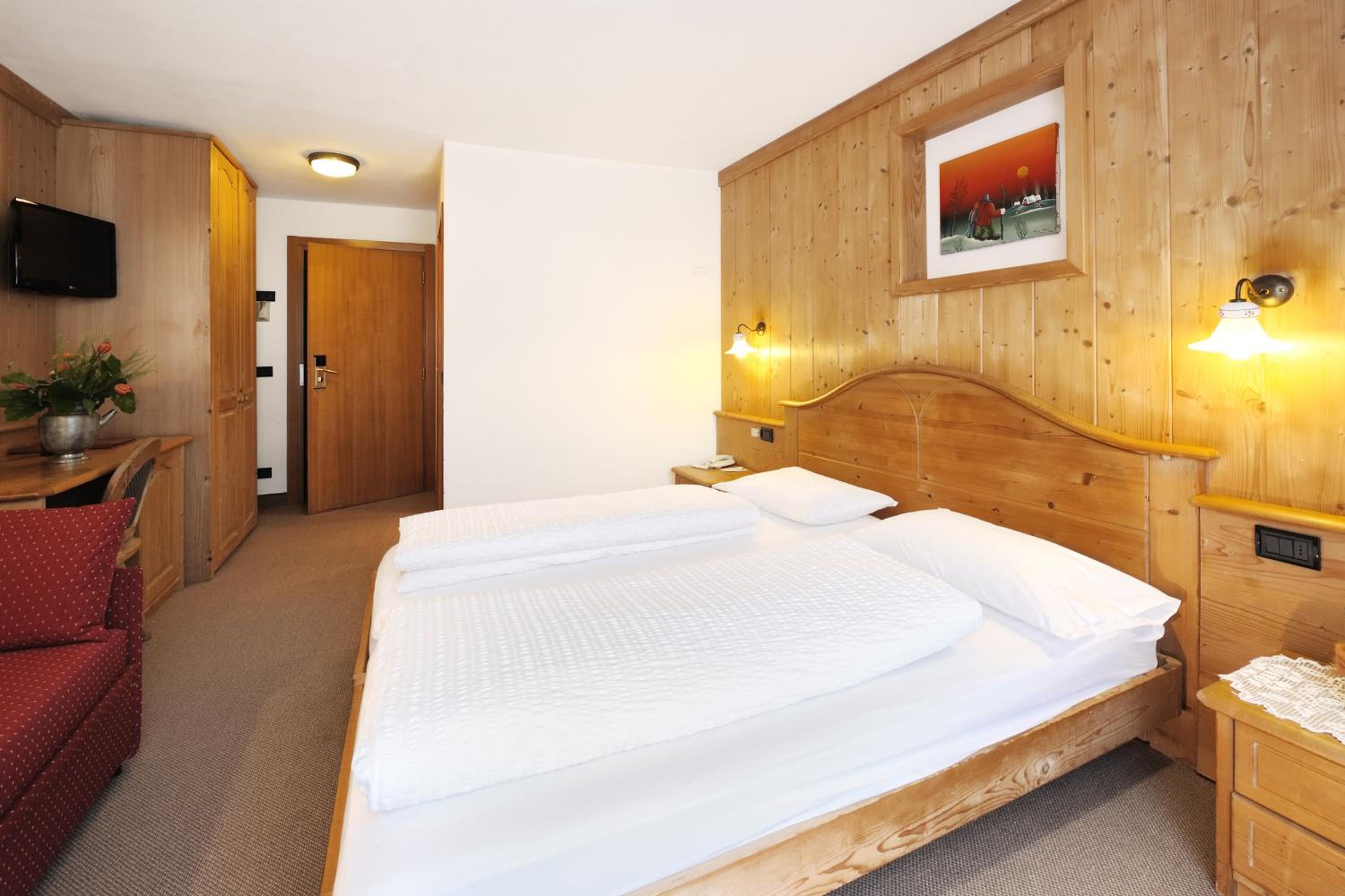 Double or Twin Room - Photo 23