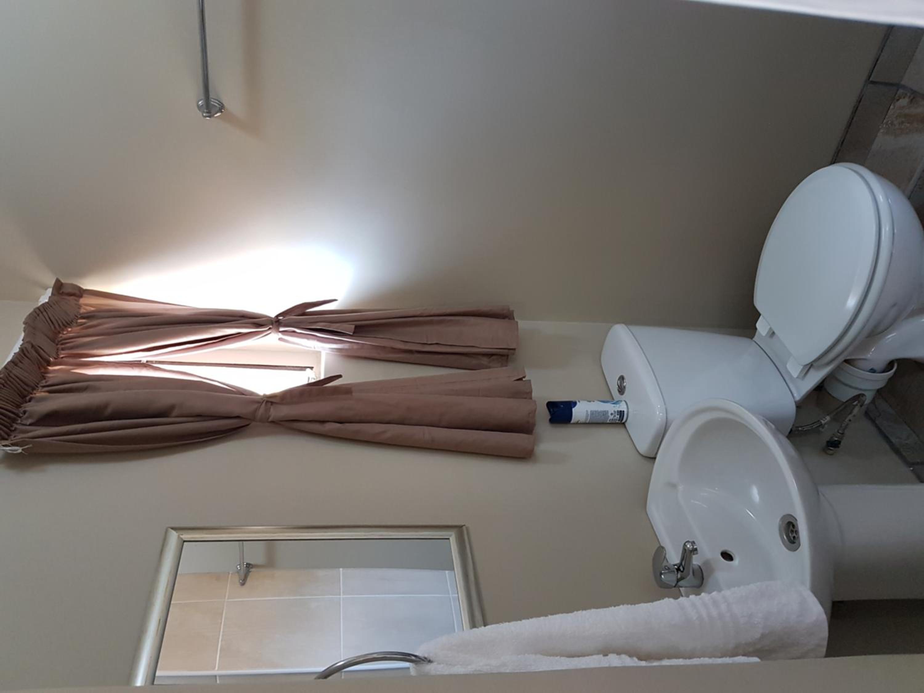 Double or Twin Room photo 3