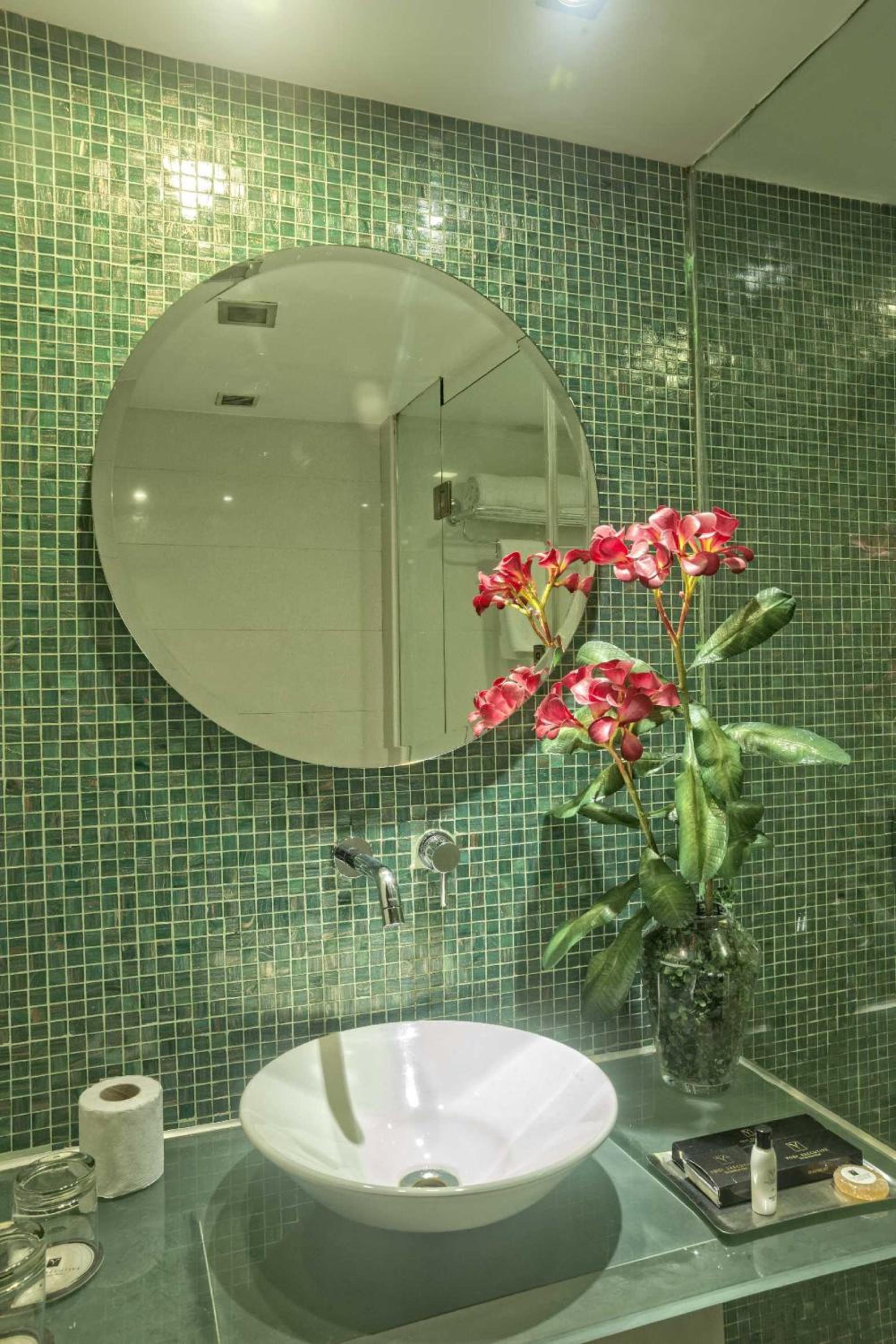 Designer Room - Photo 3