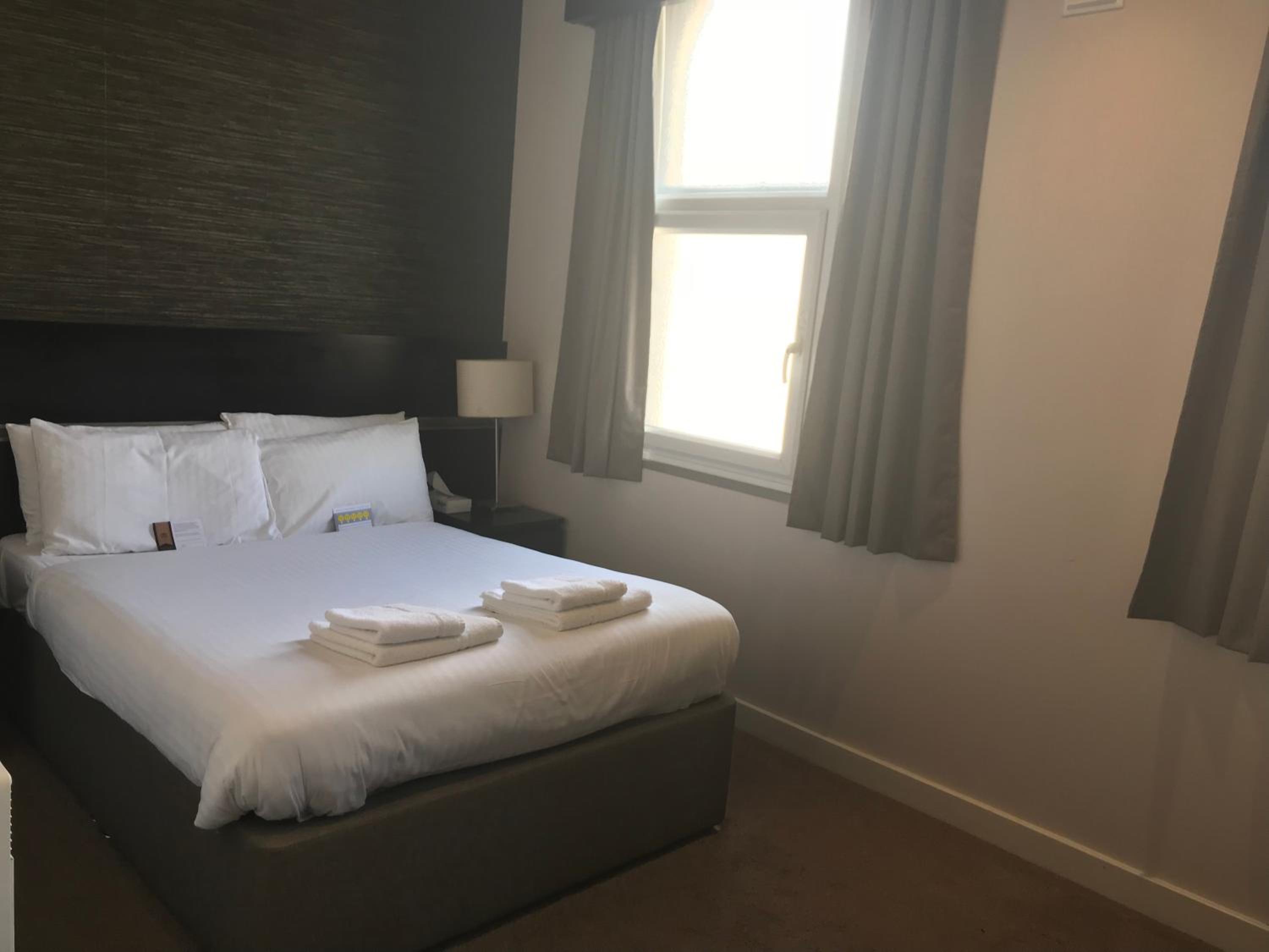 Double Room - Photo 6