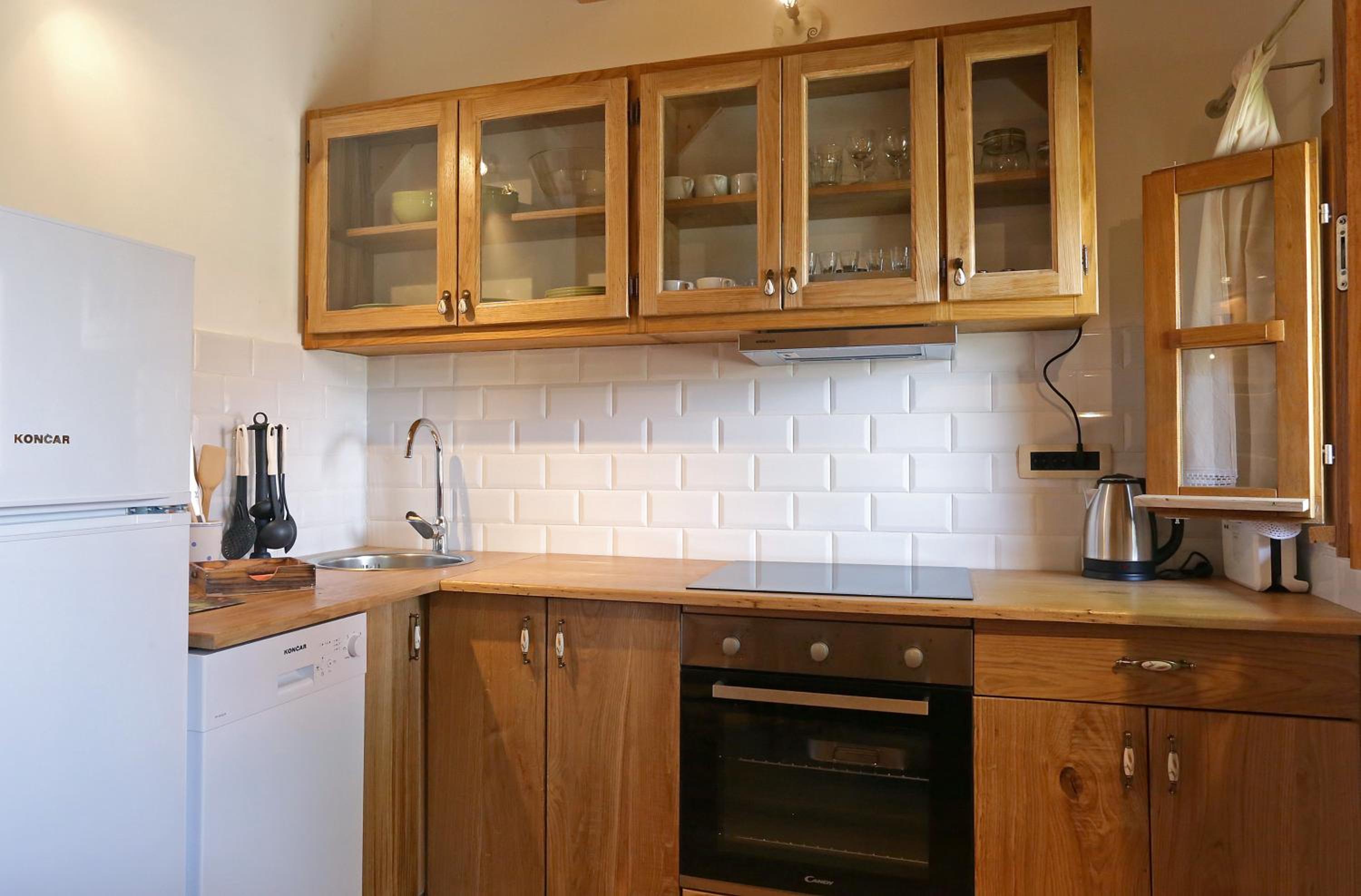 Two-Bedroom Apartment - Photo 3