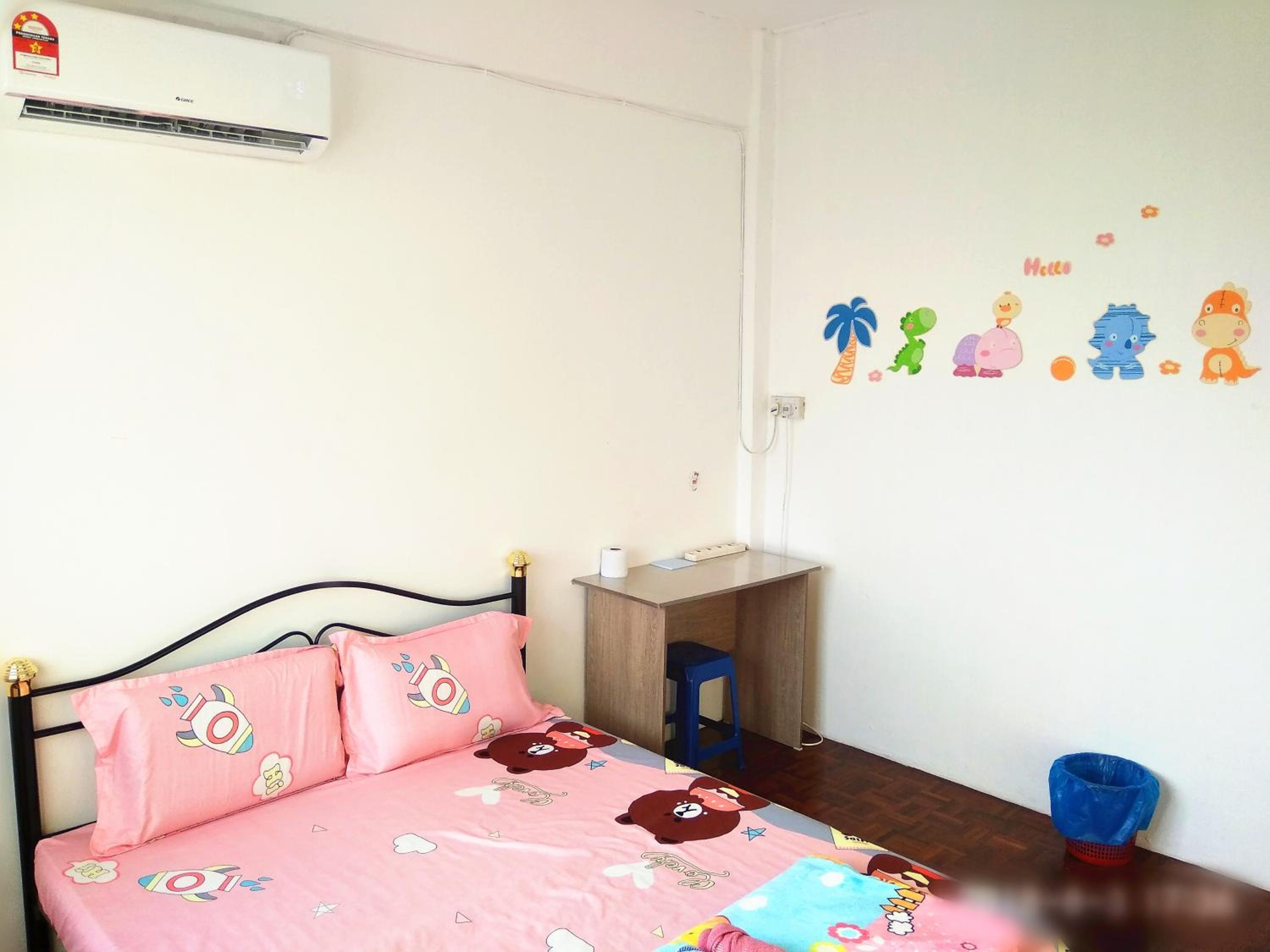 Three-Bedroom House photo 1