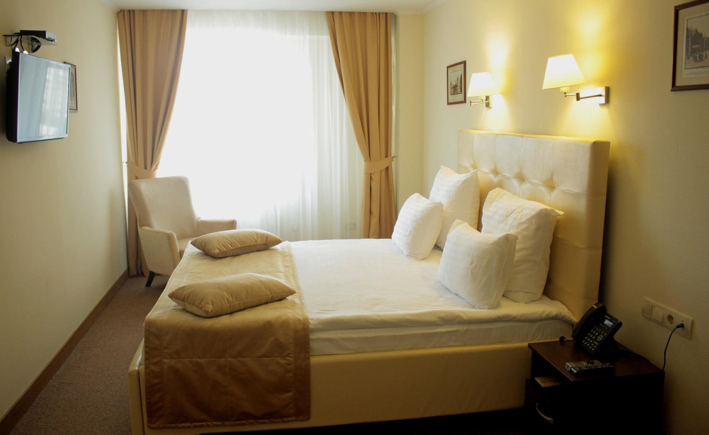 Suite with Kitchenette