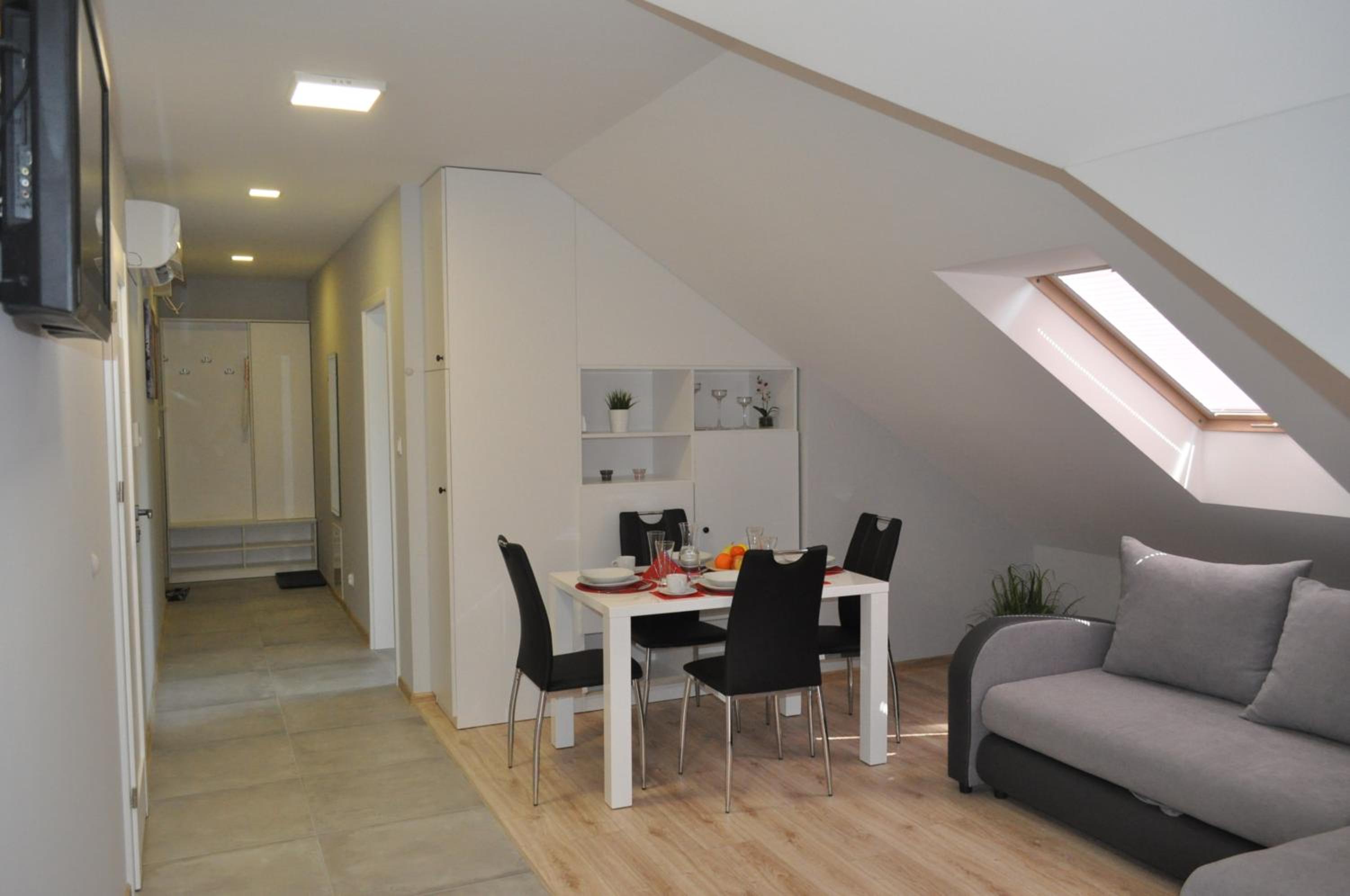 Apartment - Photo 22