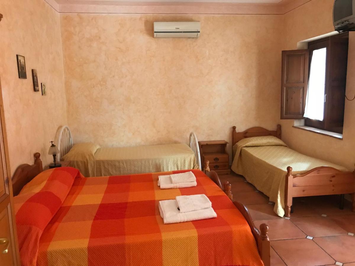 Standard Quadruple Room photo 3