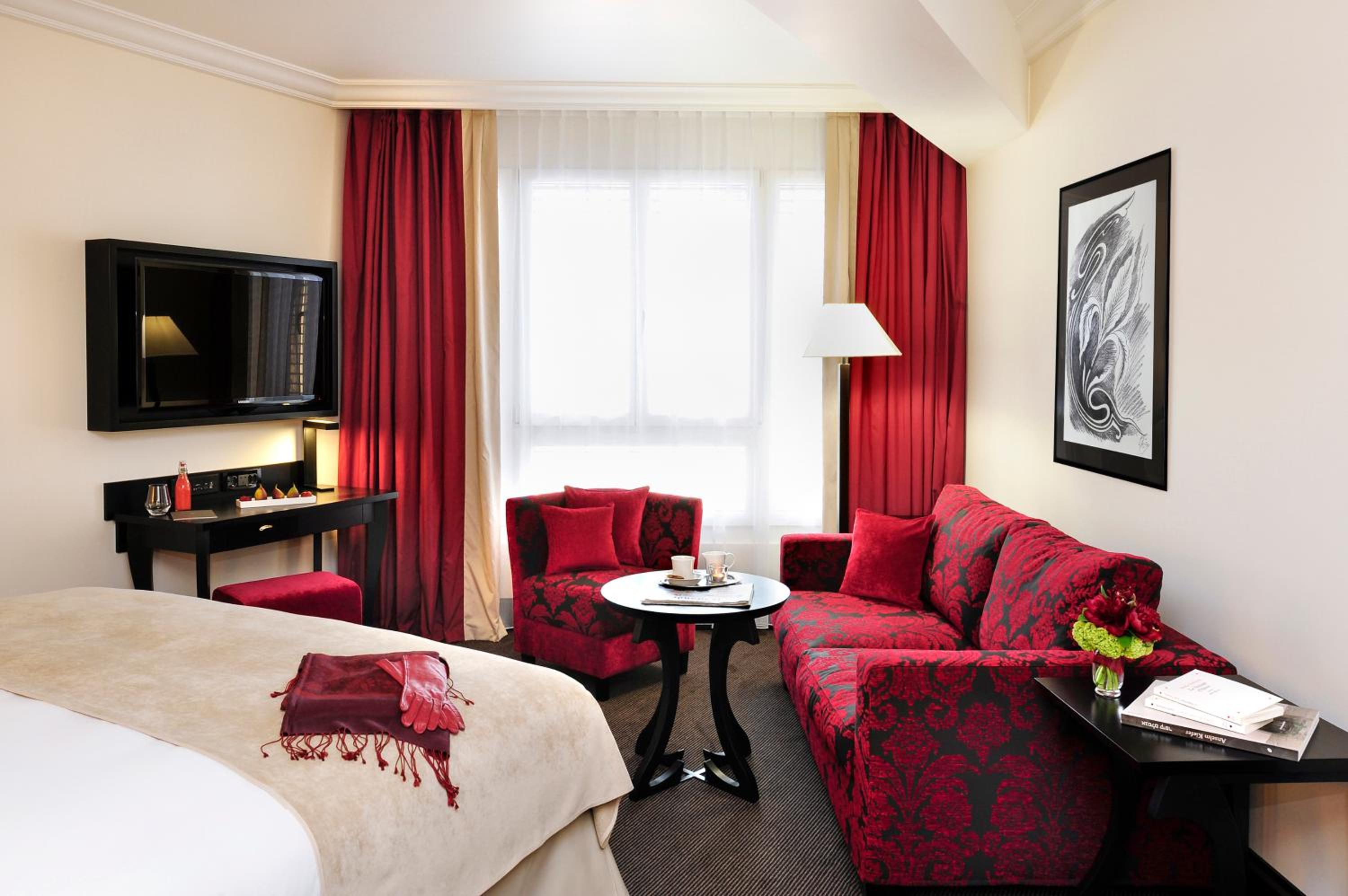 Relax in style with our cozy, elegant hotel room.