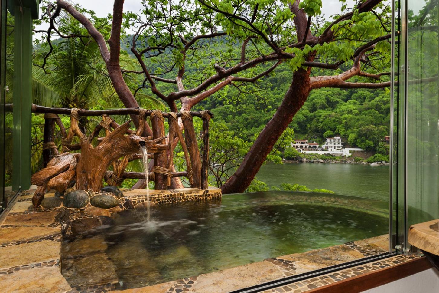 Tree Love Nest - Photo 2