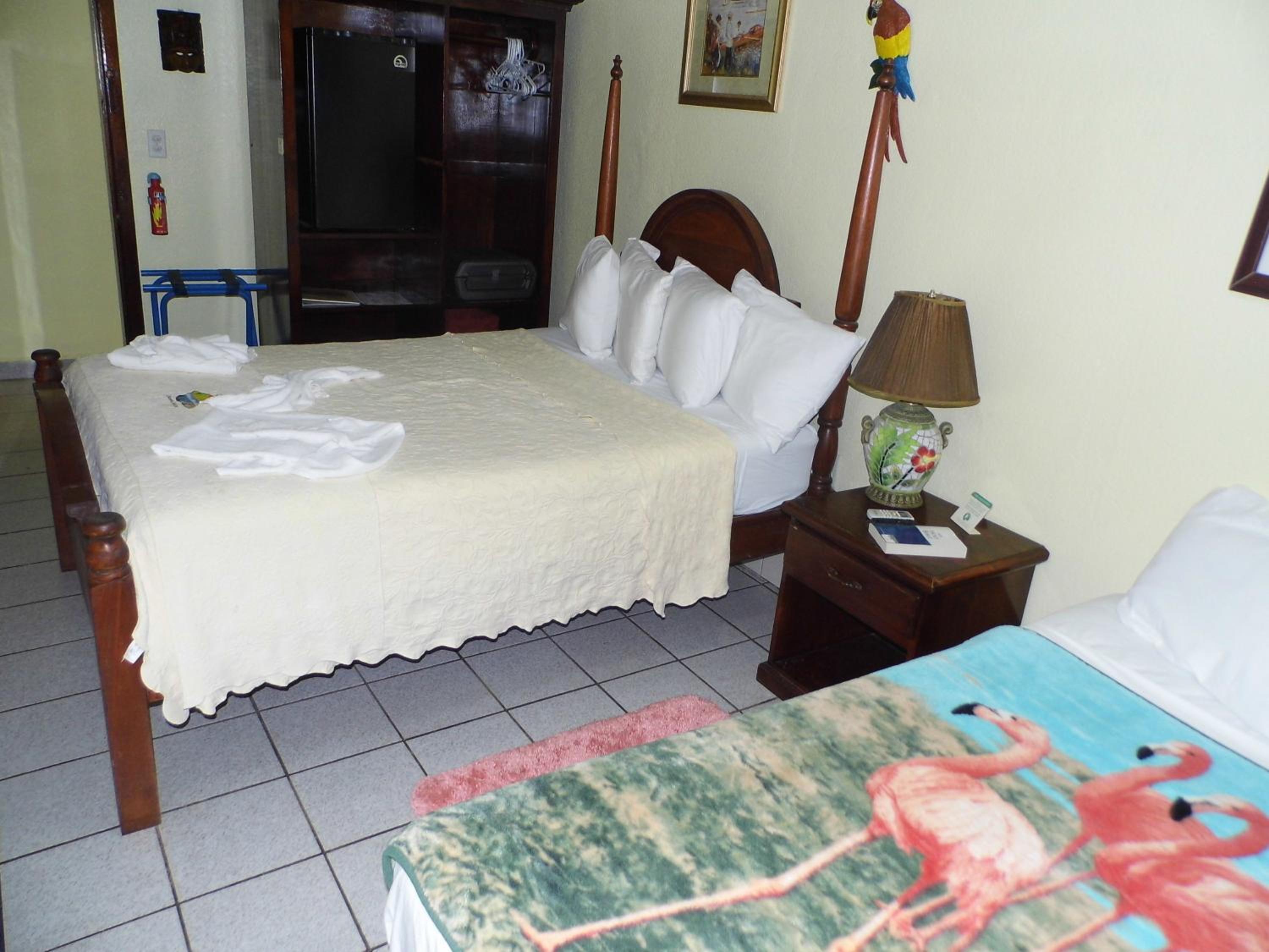 Basic Triple Room photo 3