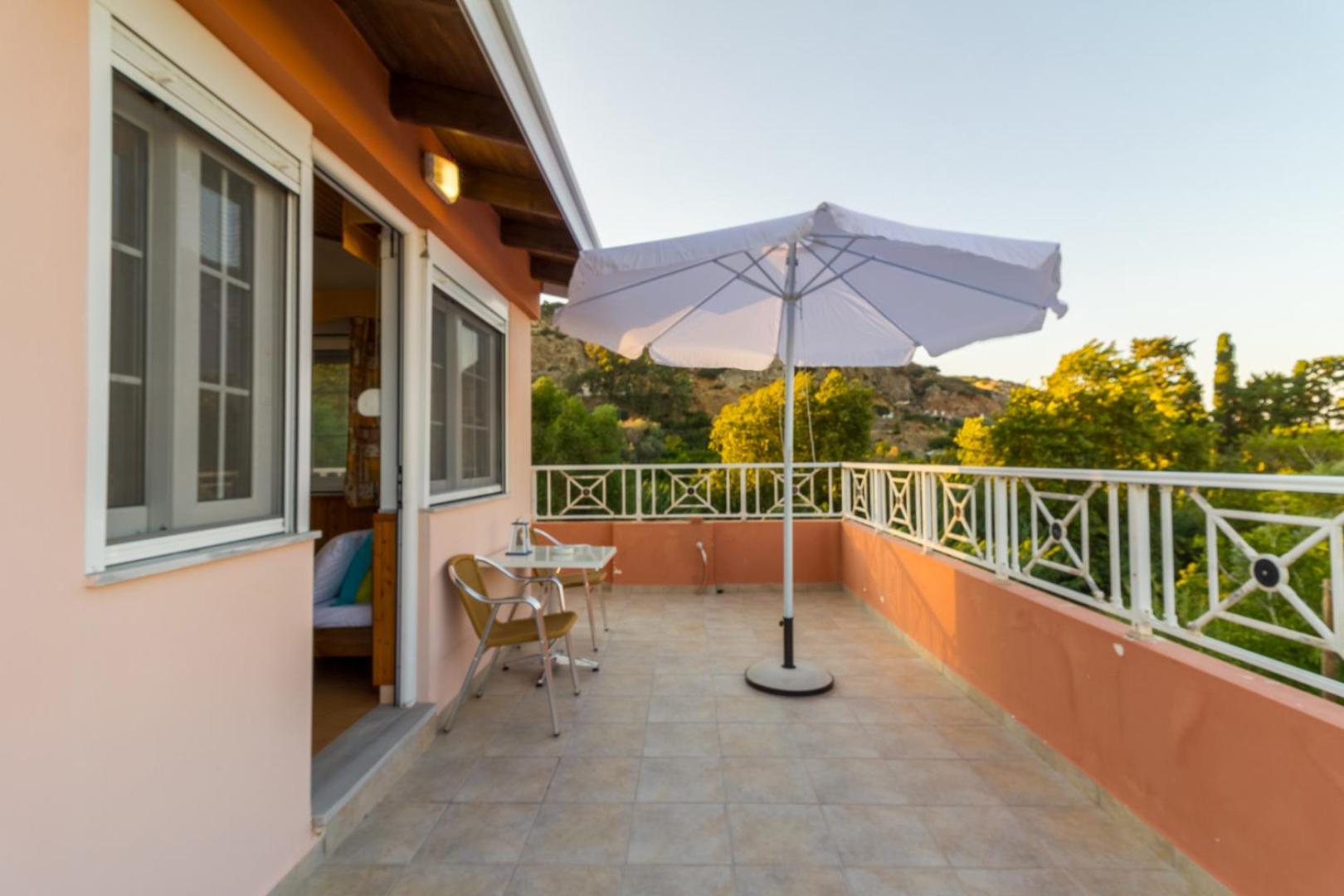 Villa photo 3