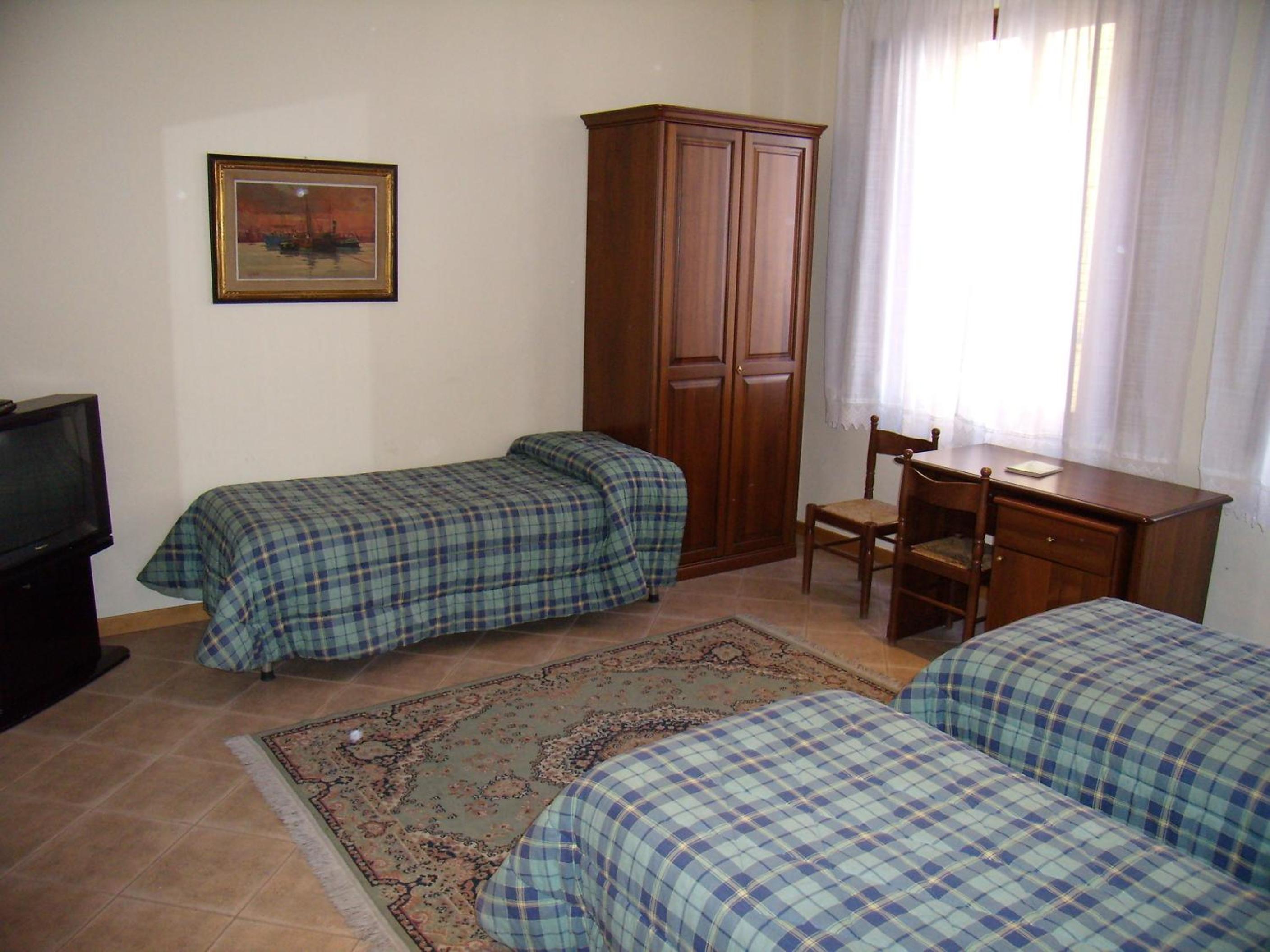 Triple Room - Photo 7
