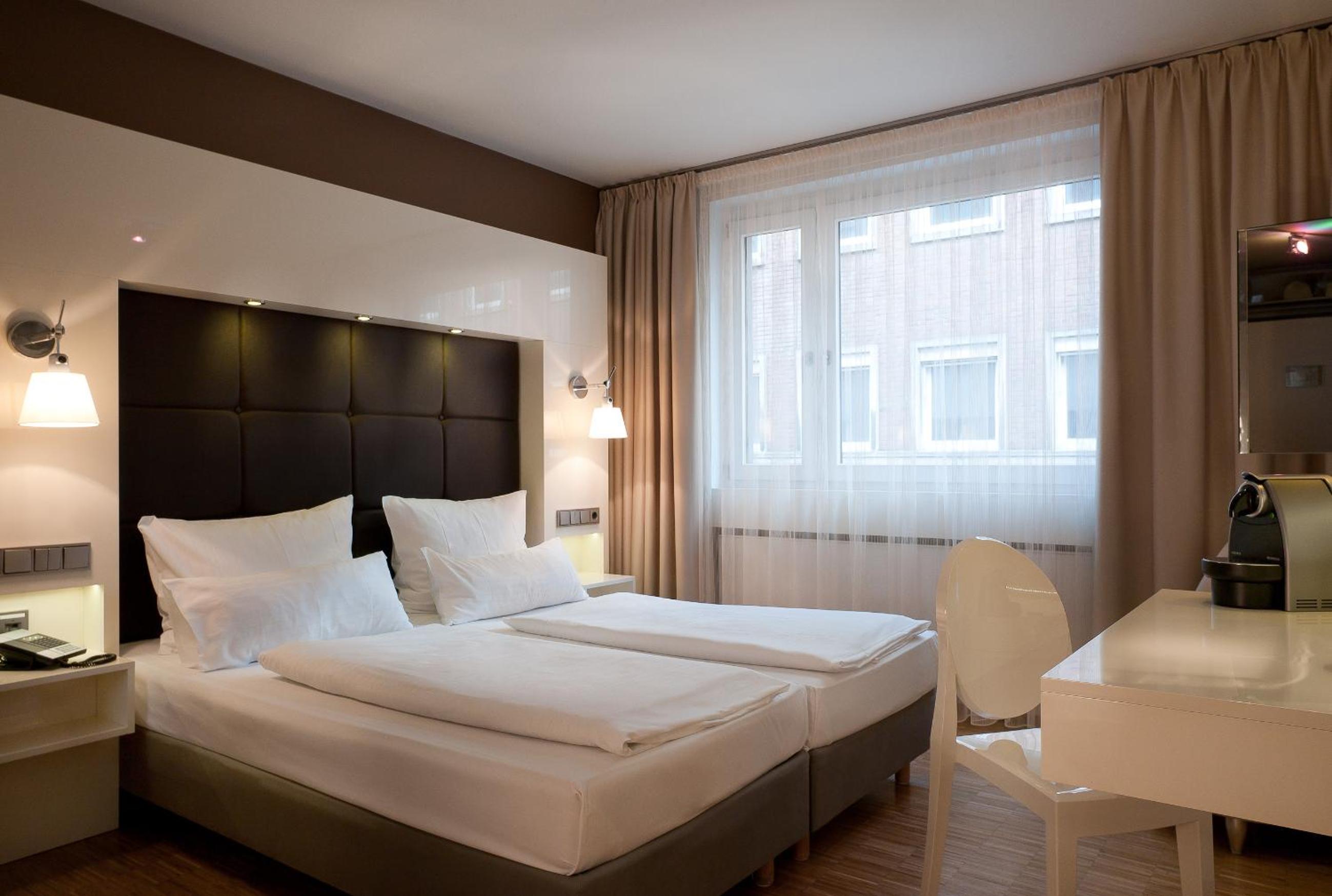 Double Room - Photo 1