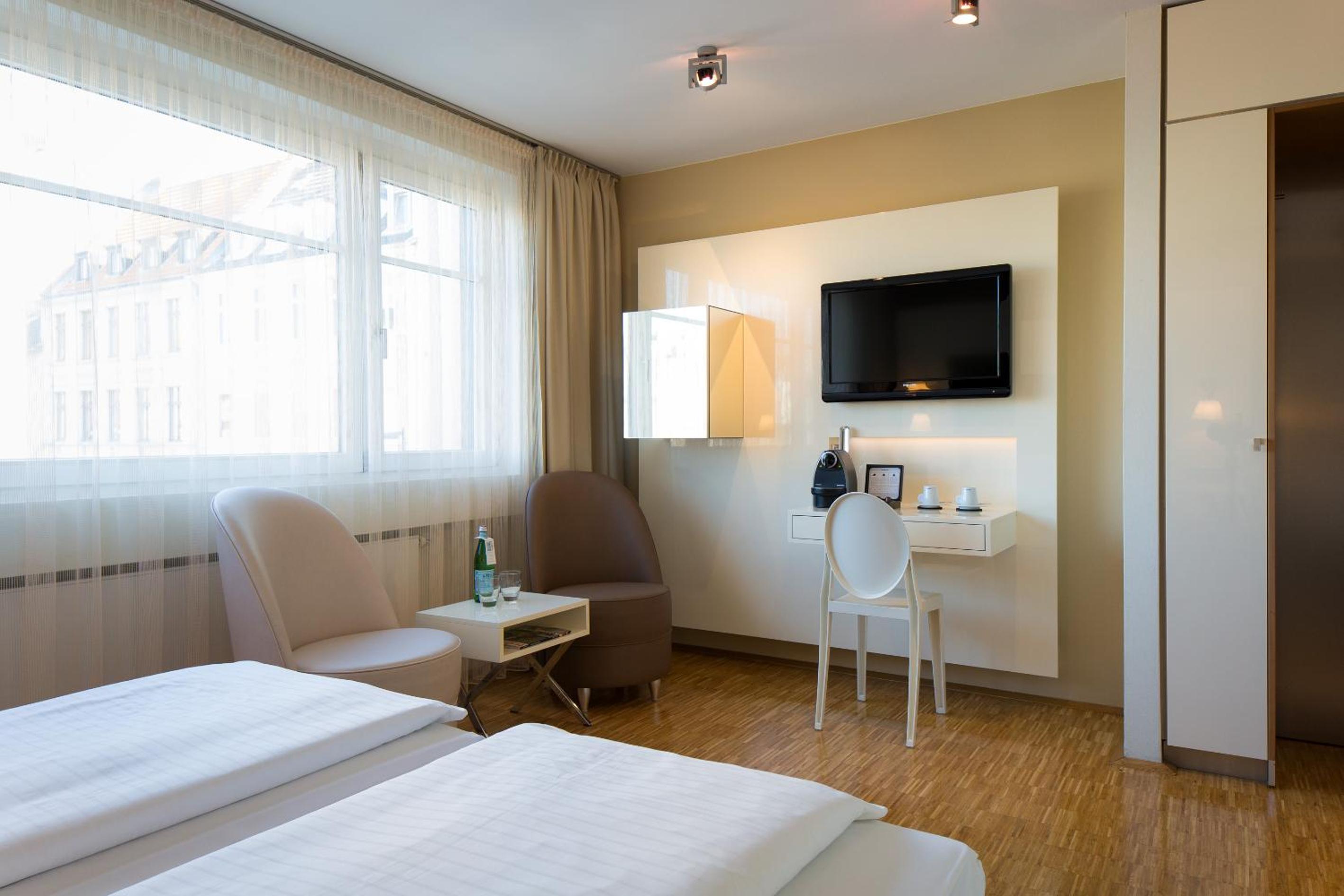 Superior Double Room - Photo 2