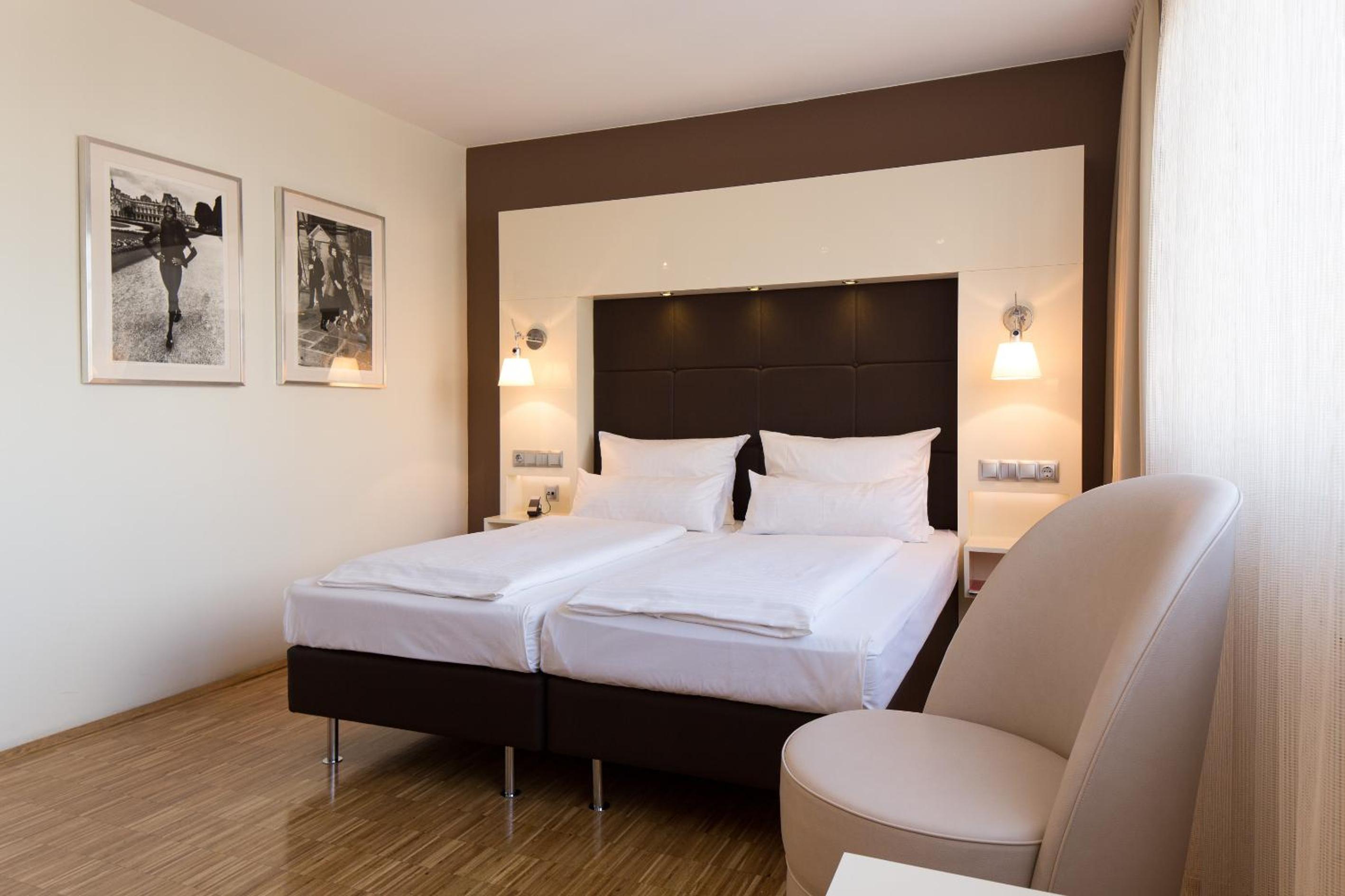Double Room - Photo 3