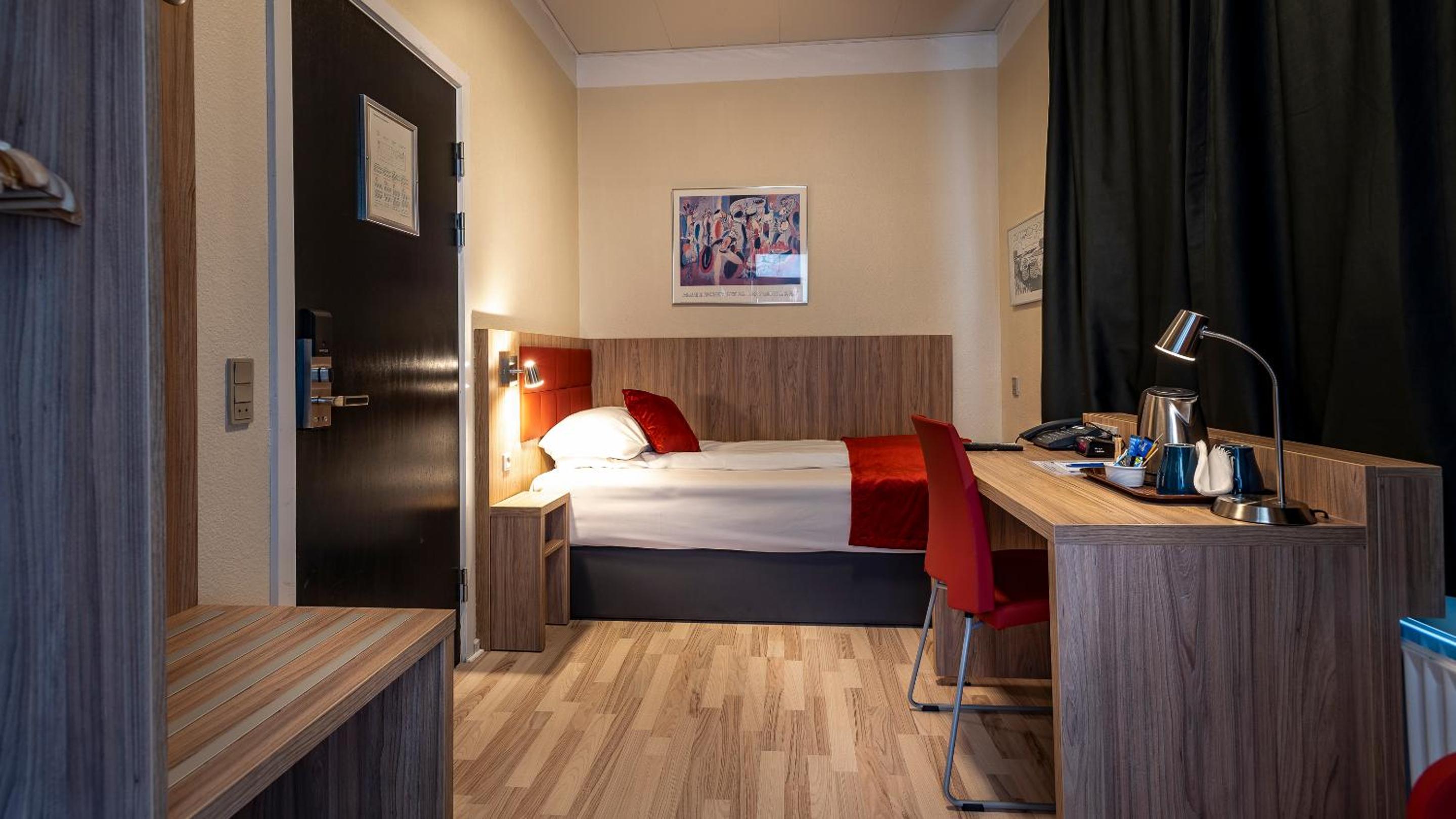 Standard Single Room