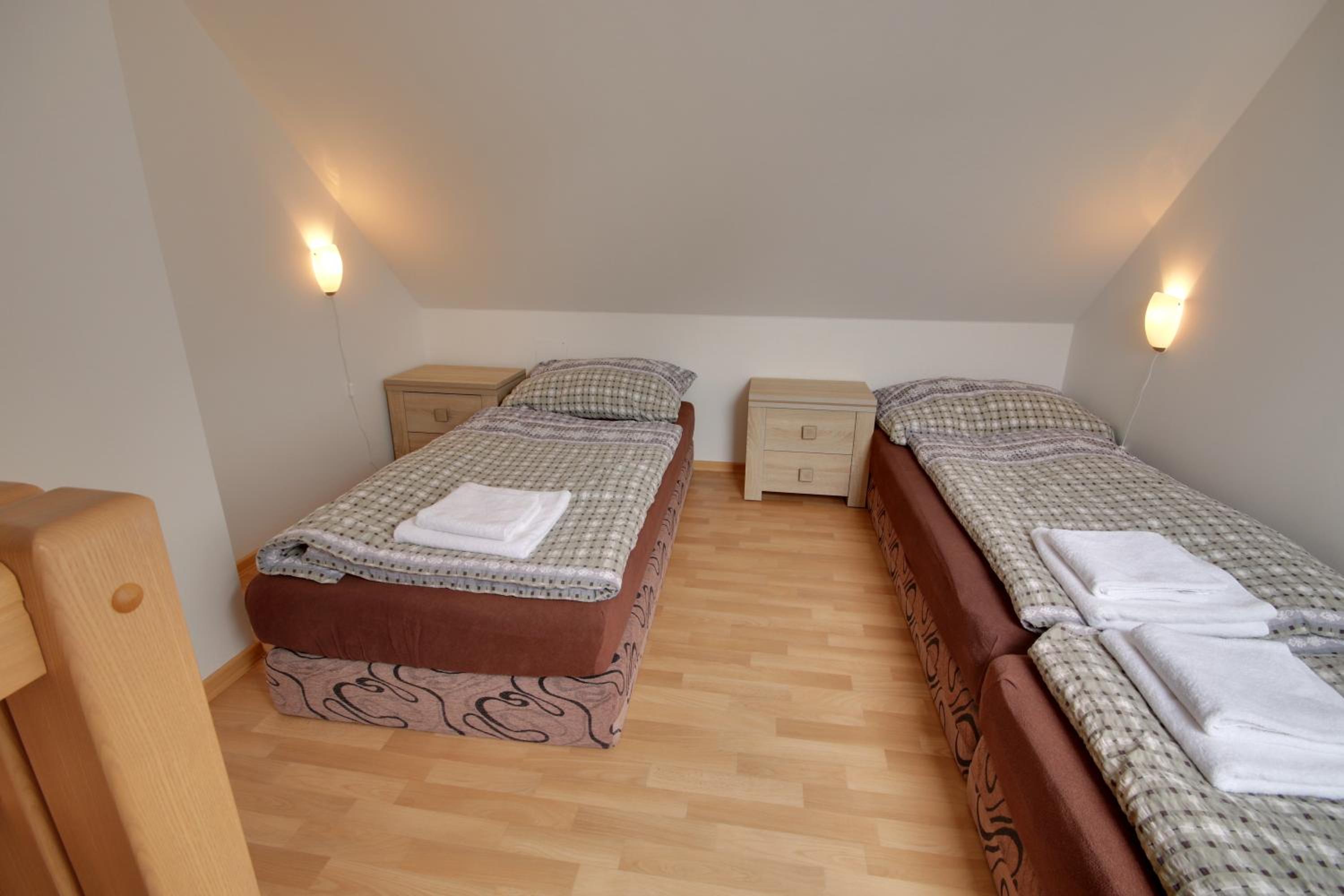 Family Studio 3 - Photo 22
