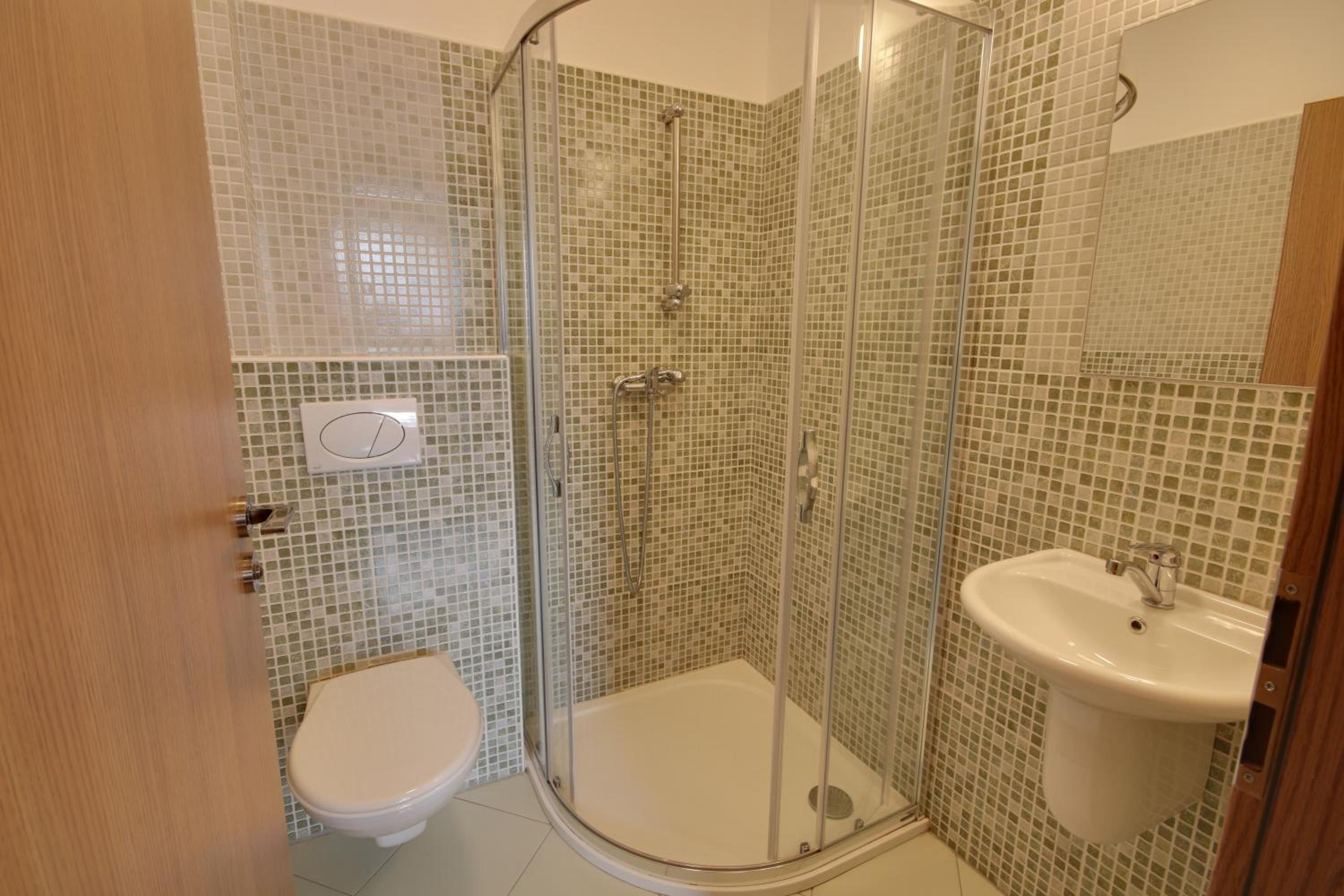 Family Studio 3 - Photo 20