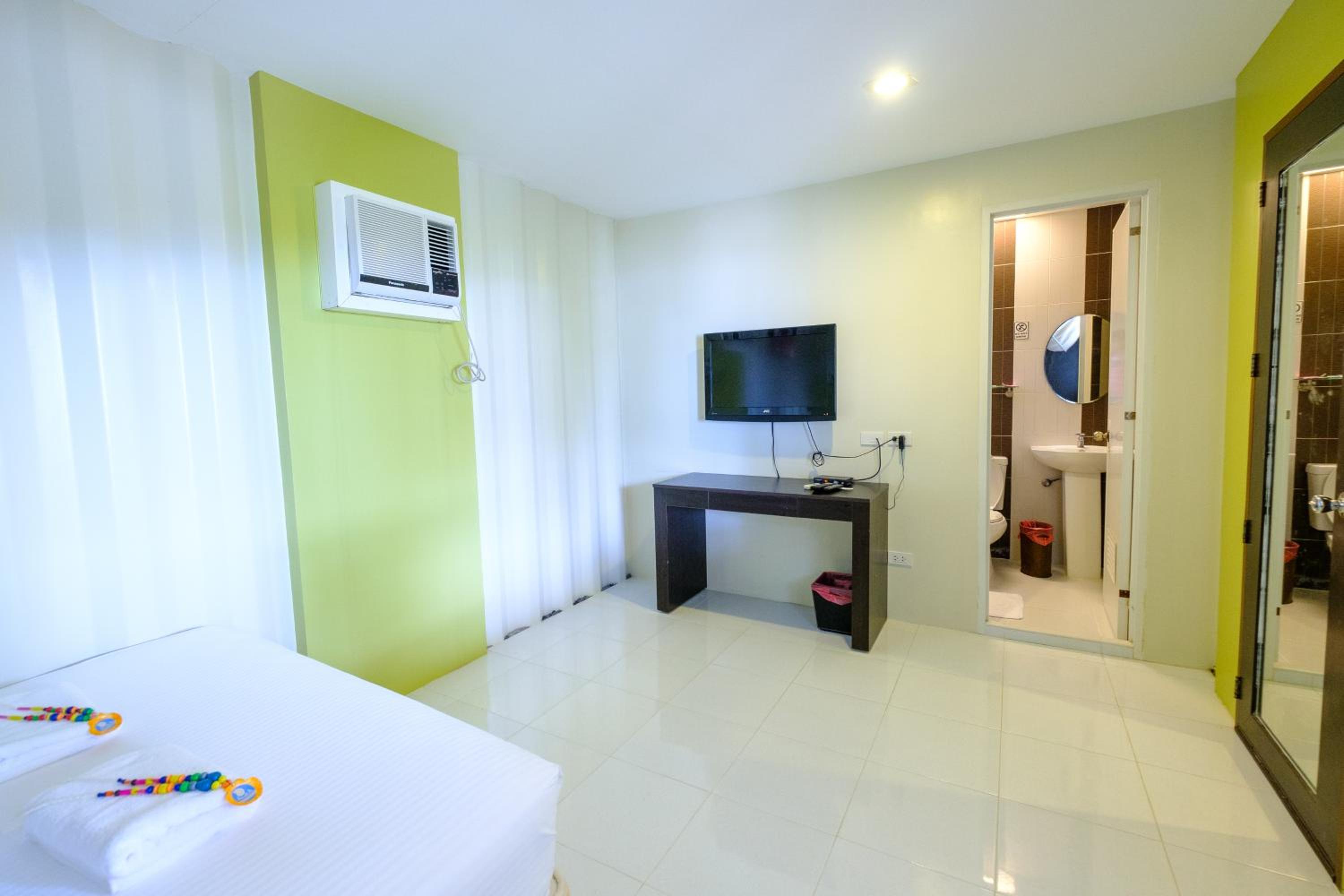 Garden View Queen Room