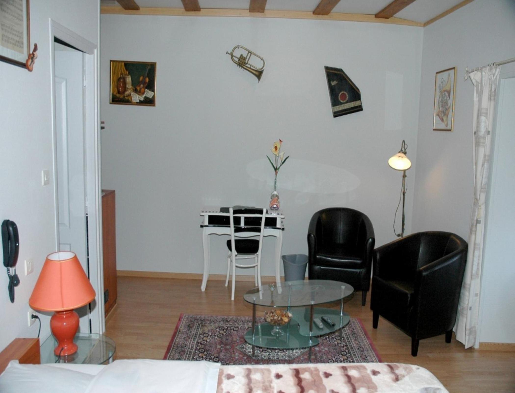 Double Room photo 2