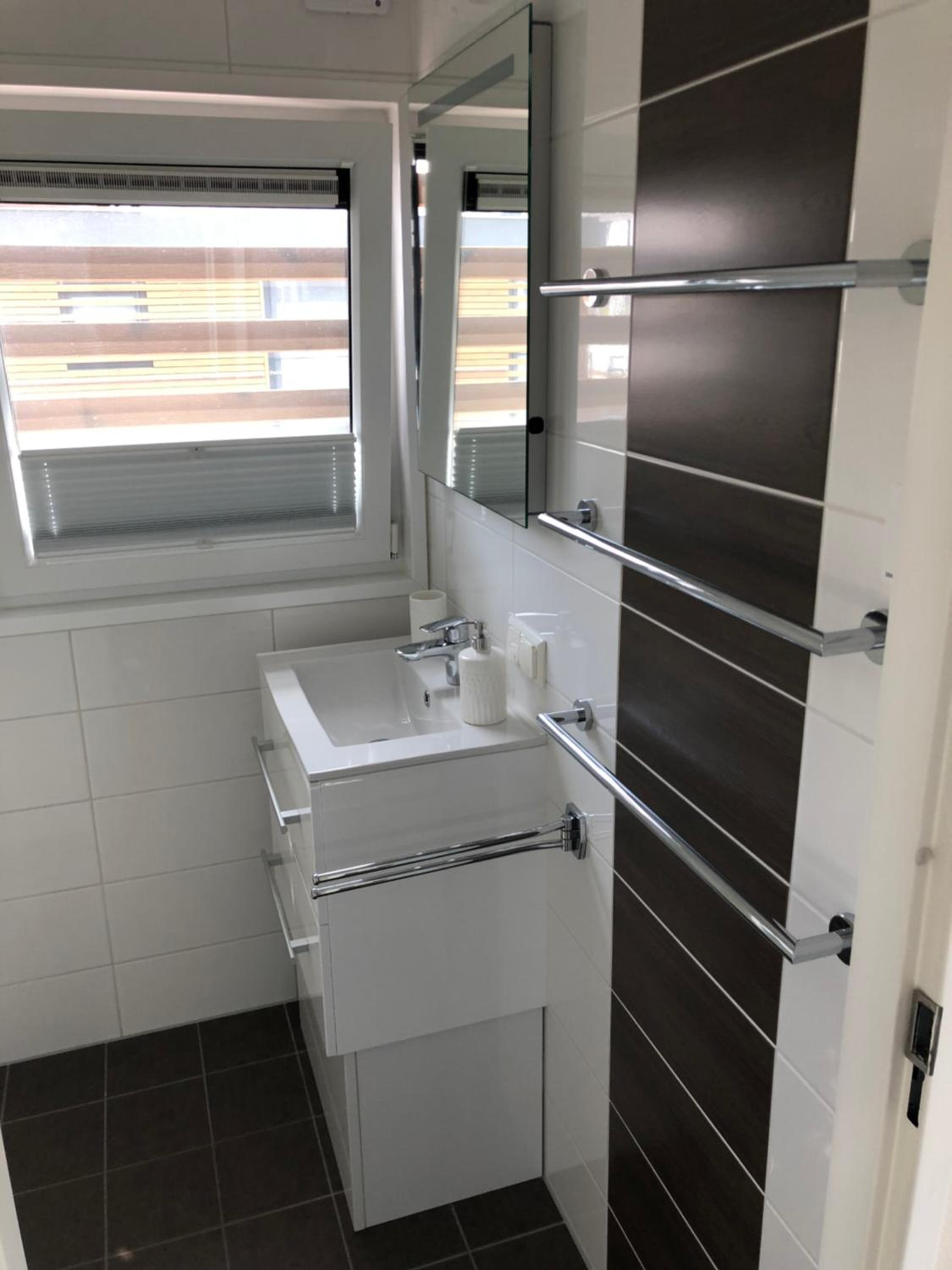 Two-Bedroom House - Photo 16