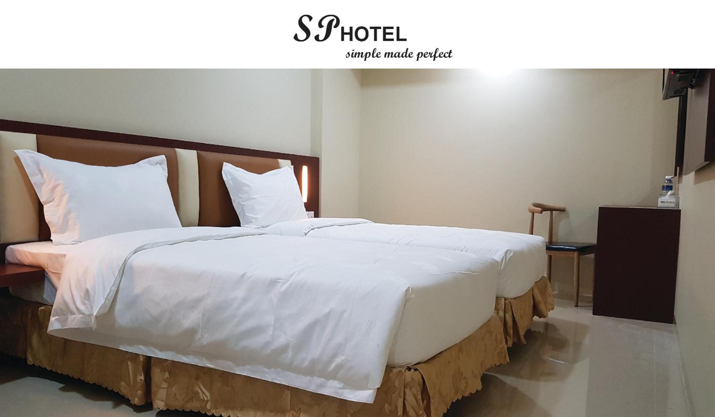 Twin Room - Photo 10
