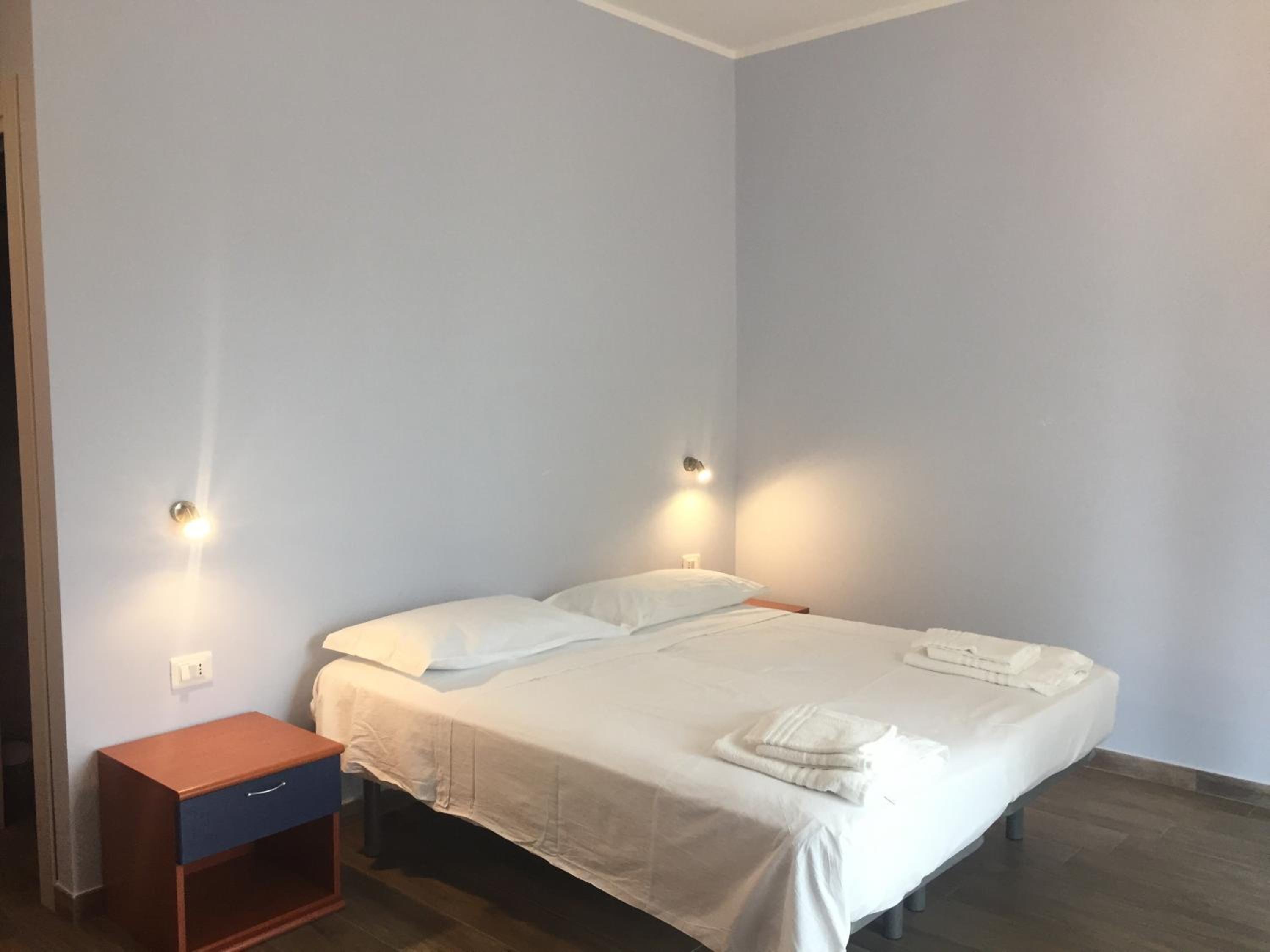 Double or Twin Room with Bathroom