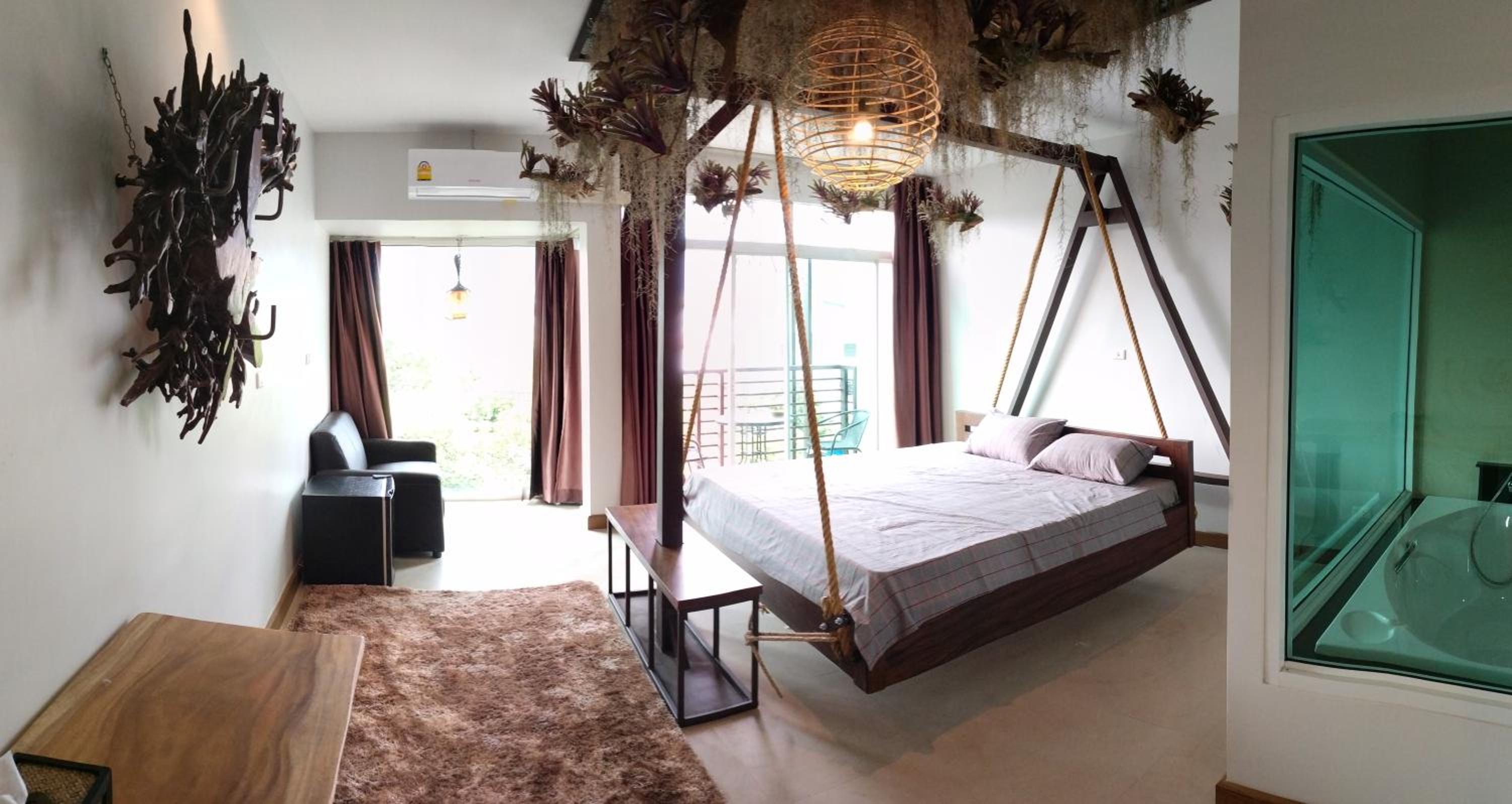 King Room with Mountain View