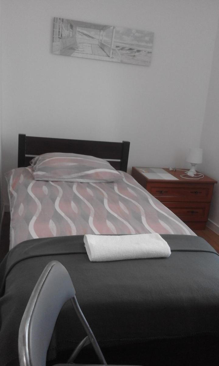 Single Room with Shared Bathroom photo 2