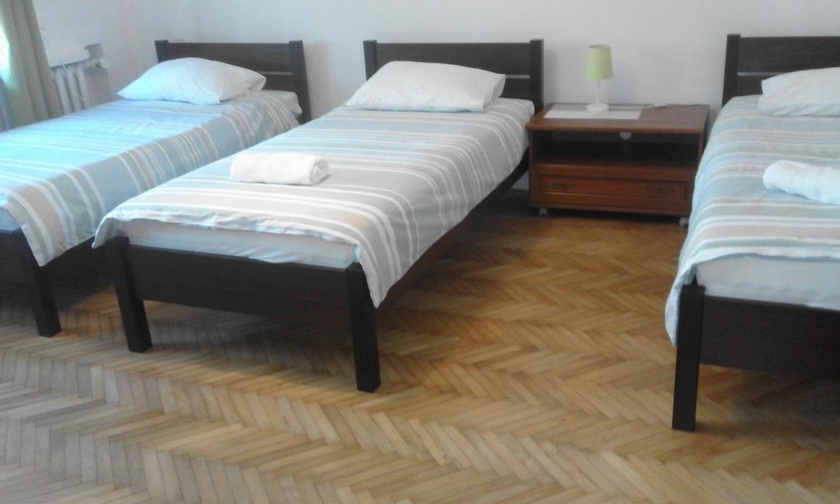 Triple Room with Shared Bathroom photo 2