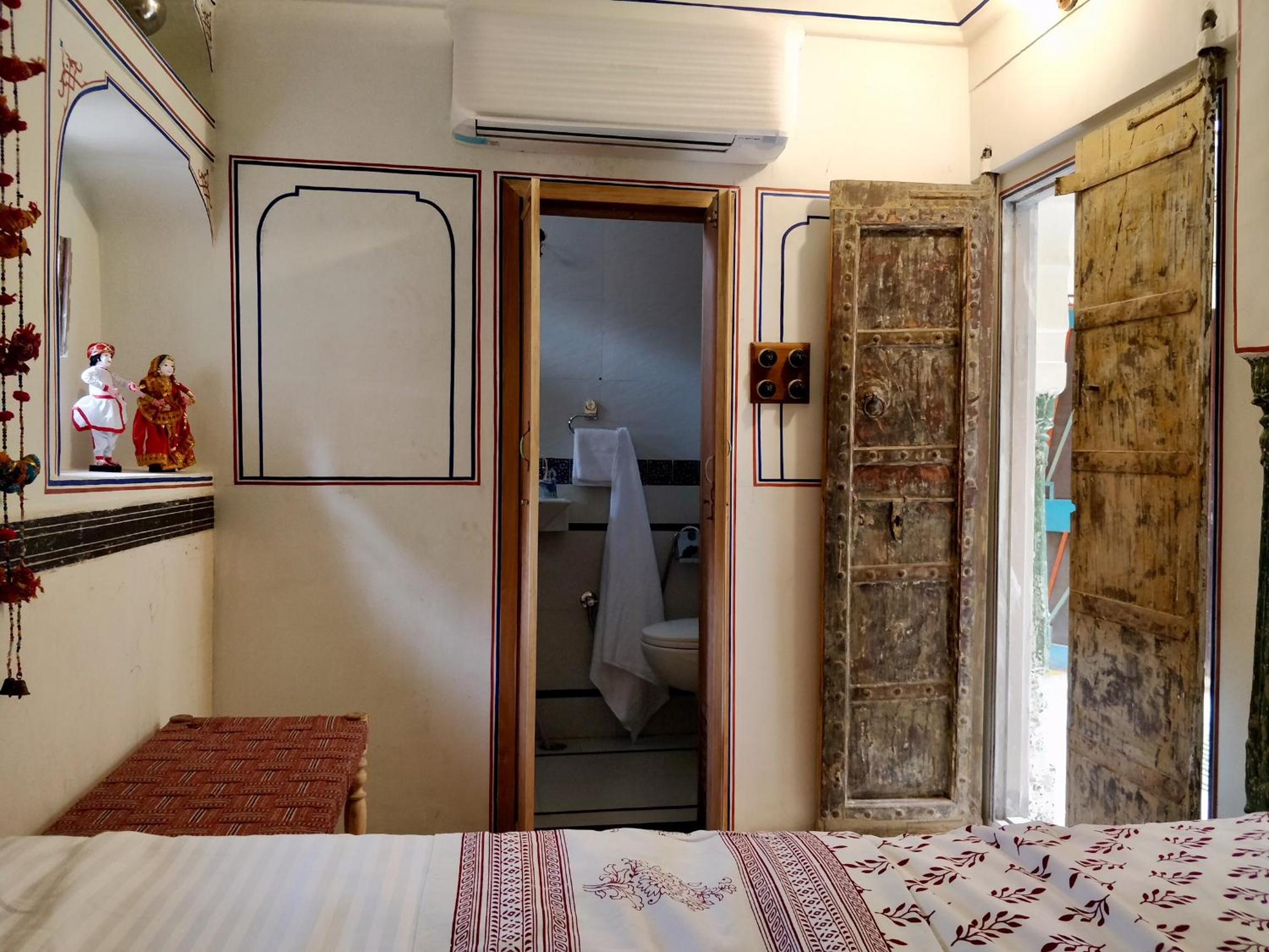 Single Room with Bathroom
